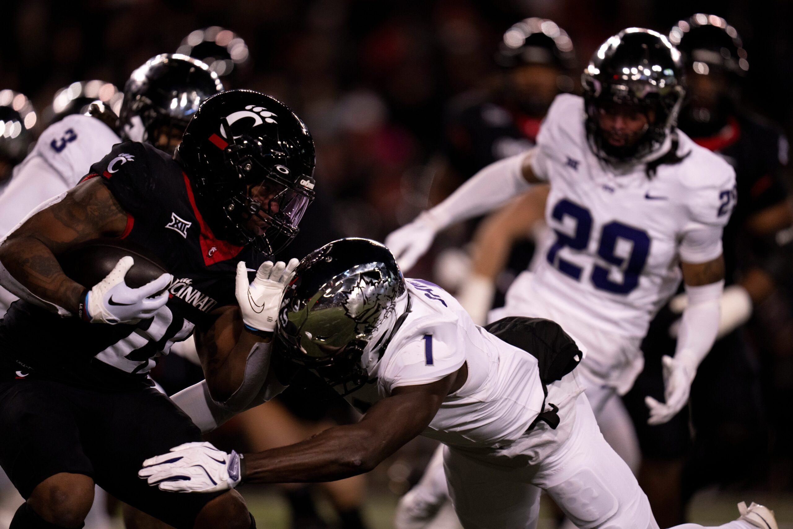  Cincinnati vs TCU AI Prediction: Free CFB Betting Insights for Nov 29. Credit USA TODAY/IMAGN