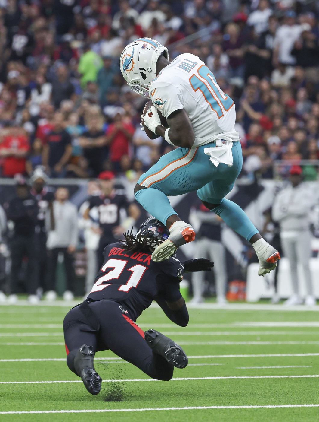  Los Angeles vs Miami AI Prediction: Free NFL Betting Insights for Oct 12. Credit USA TODAY/IMAGN