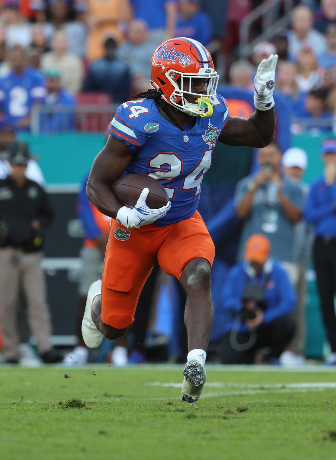  Texas vs Florida AI Prediction: Free CFB Betting Insights for Oct 04. Credit USA TODAY/IMAGN