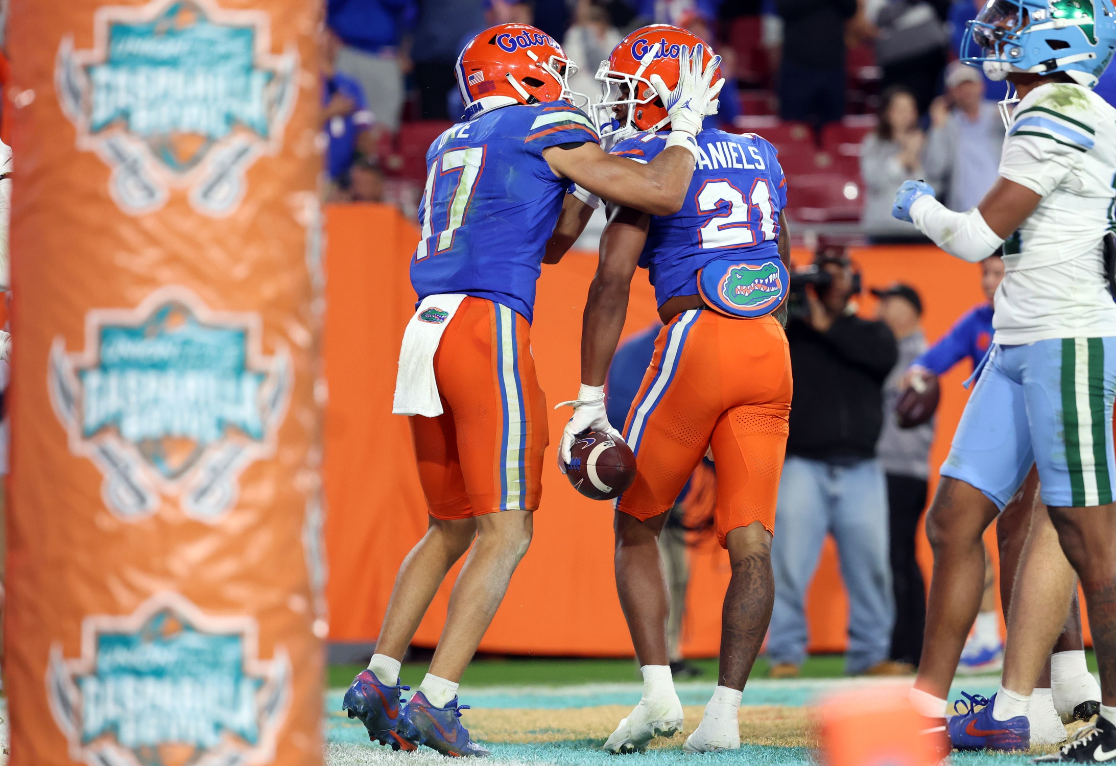  Tennessee vs Florida AI Prediction: Free CFB Betting Insights for Nov 22. Credit USA TODAY/IMAGN