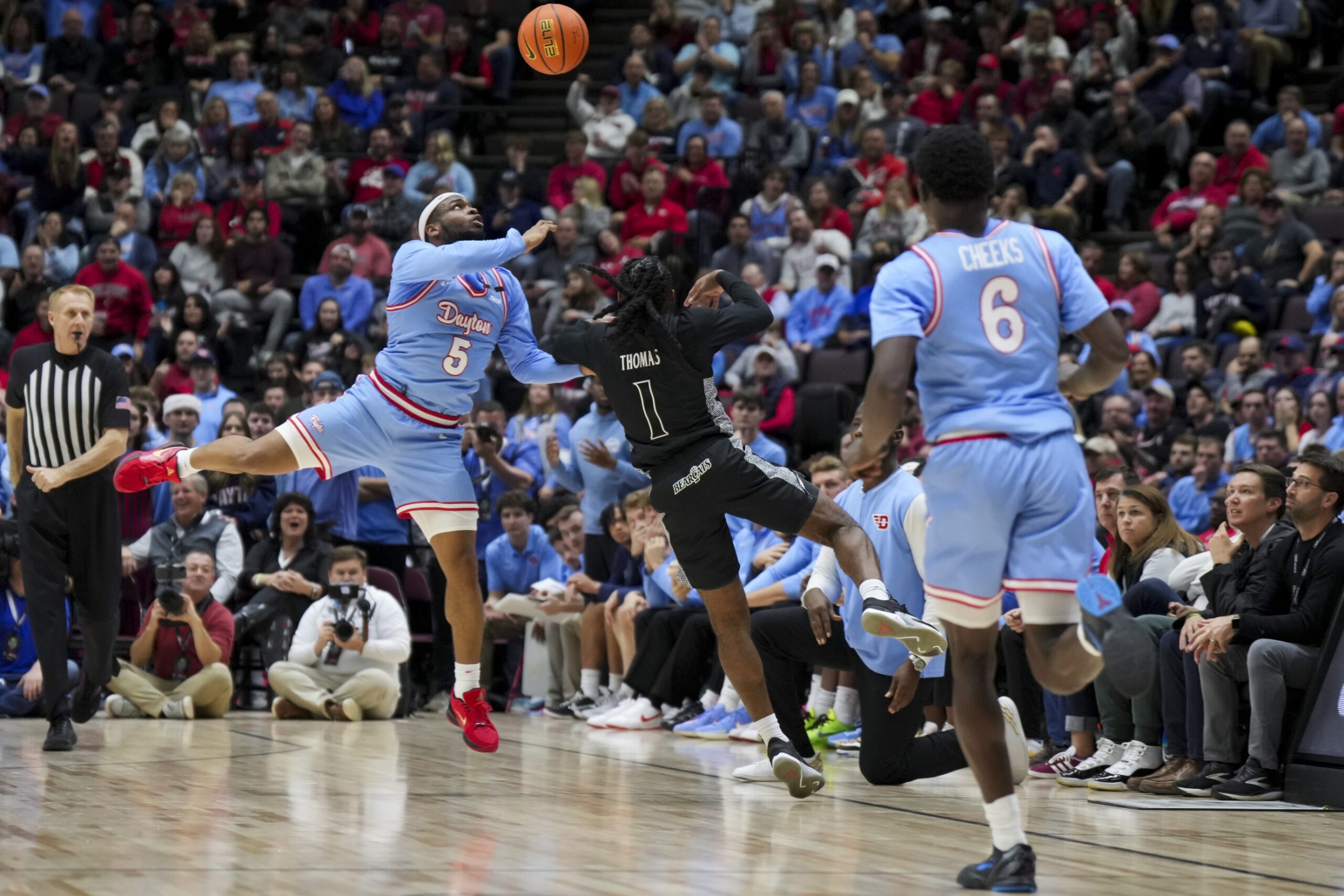  Dayton vs George Washington AI Prediction: Free CBB Betting Insights for Jan 01. Credit USA TODAY/IMAGN