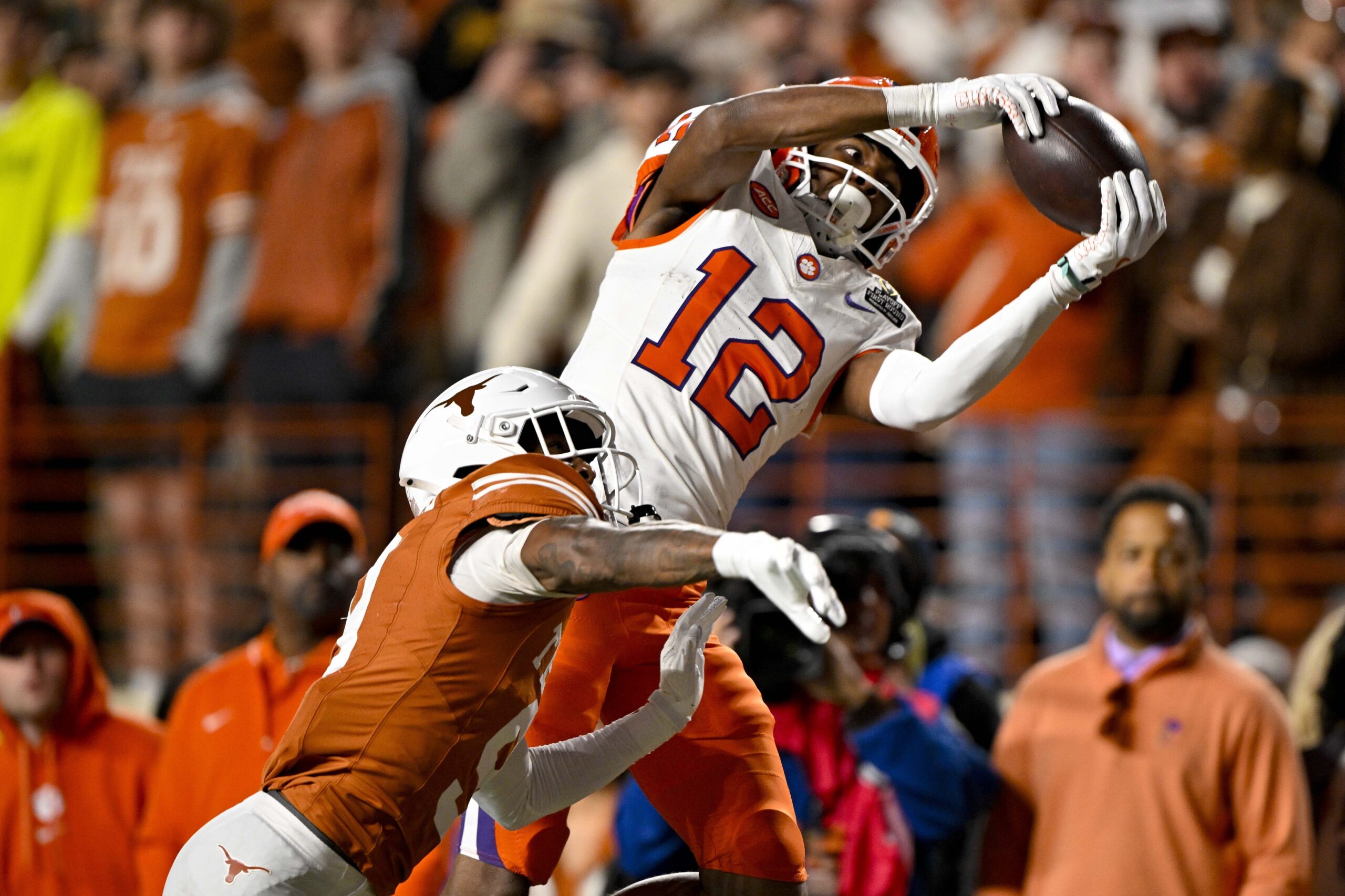 LSU opens its 2025 campaign as a narrow road underdog visiting Clemson, both programs brimming with high-end talent and playoff aspirations. What unfolds in this primetime showdown could set the tone for the Tigers in both the SEC and ACC as they look to make early statements on the national stage. LSU vs Clemson AI Prediction: Free CFB Betting Insights for Aug 30. Credit USA TODAY/IMAGN