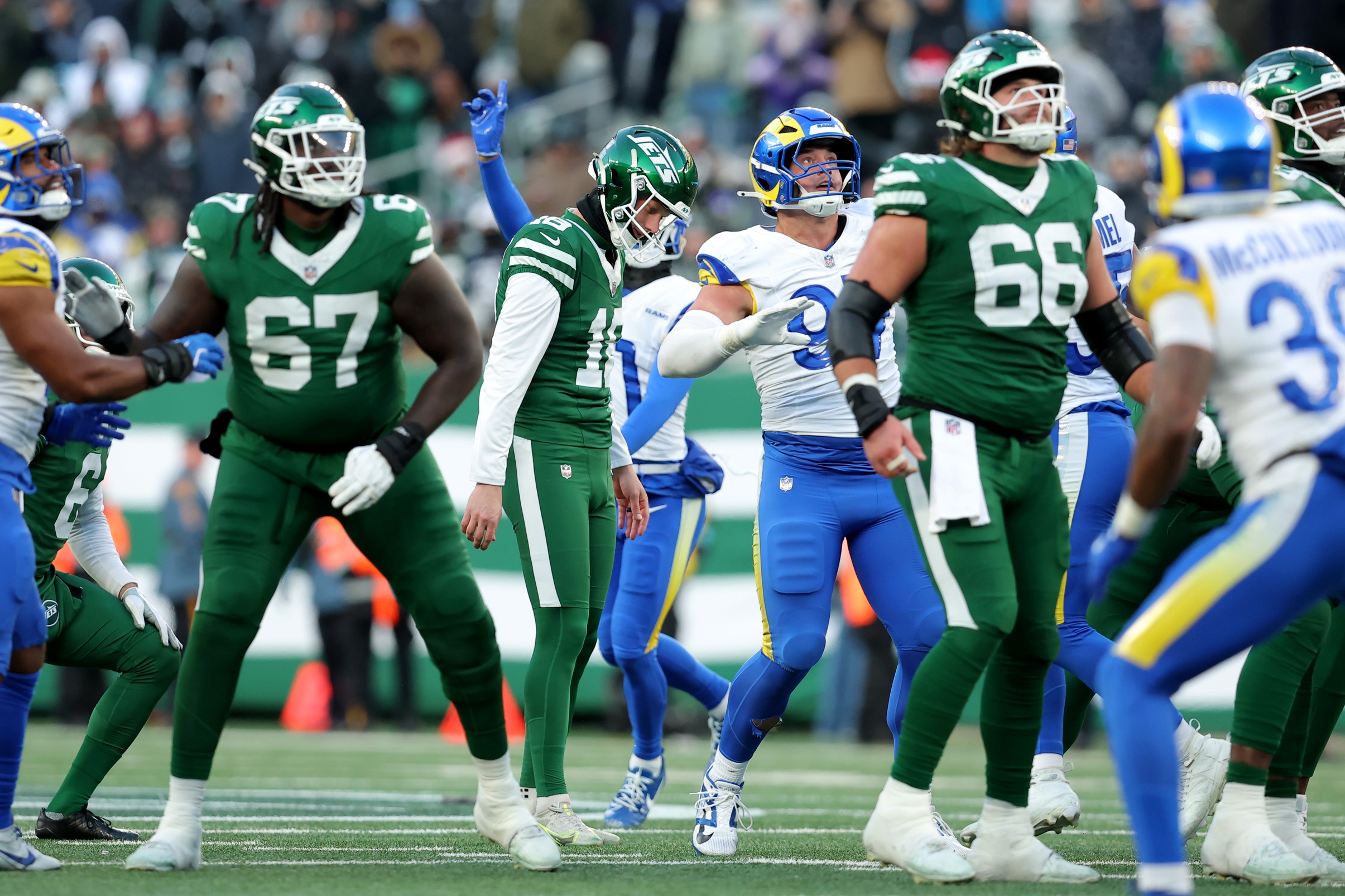  New England vs New York AI Prediction: Free NFL Betting Insights for Dec 28. Credit USA TODAY/IMAGN