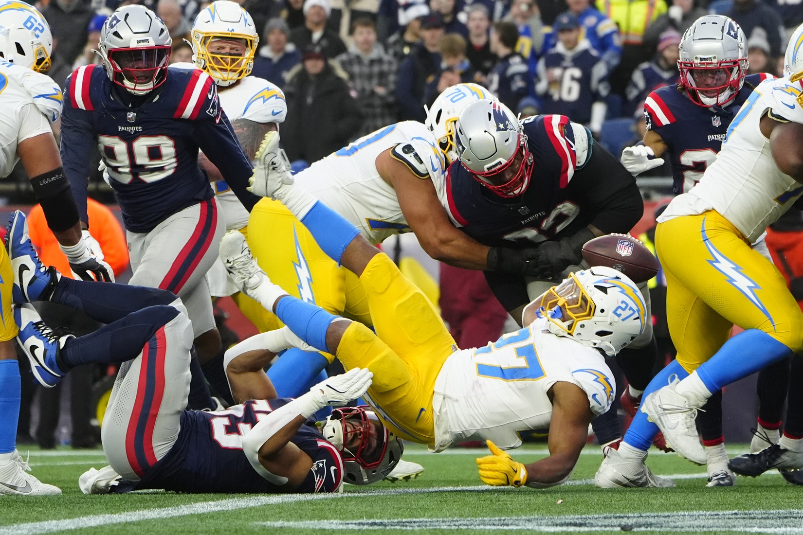  Indianapolis vs Los Angeles AI Prediction: Free NFL Betting Insights for Oct 19. Credit USA TODAY/IMAGN
