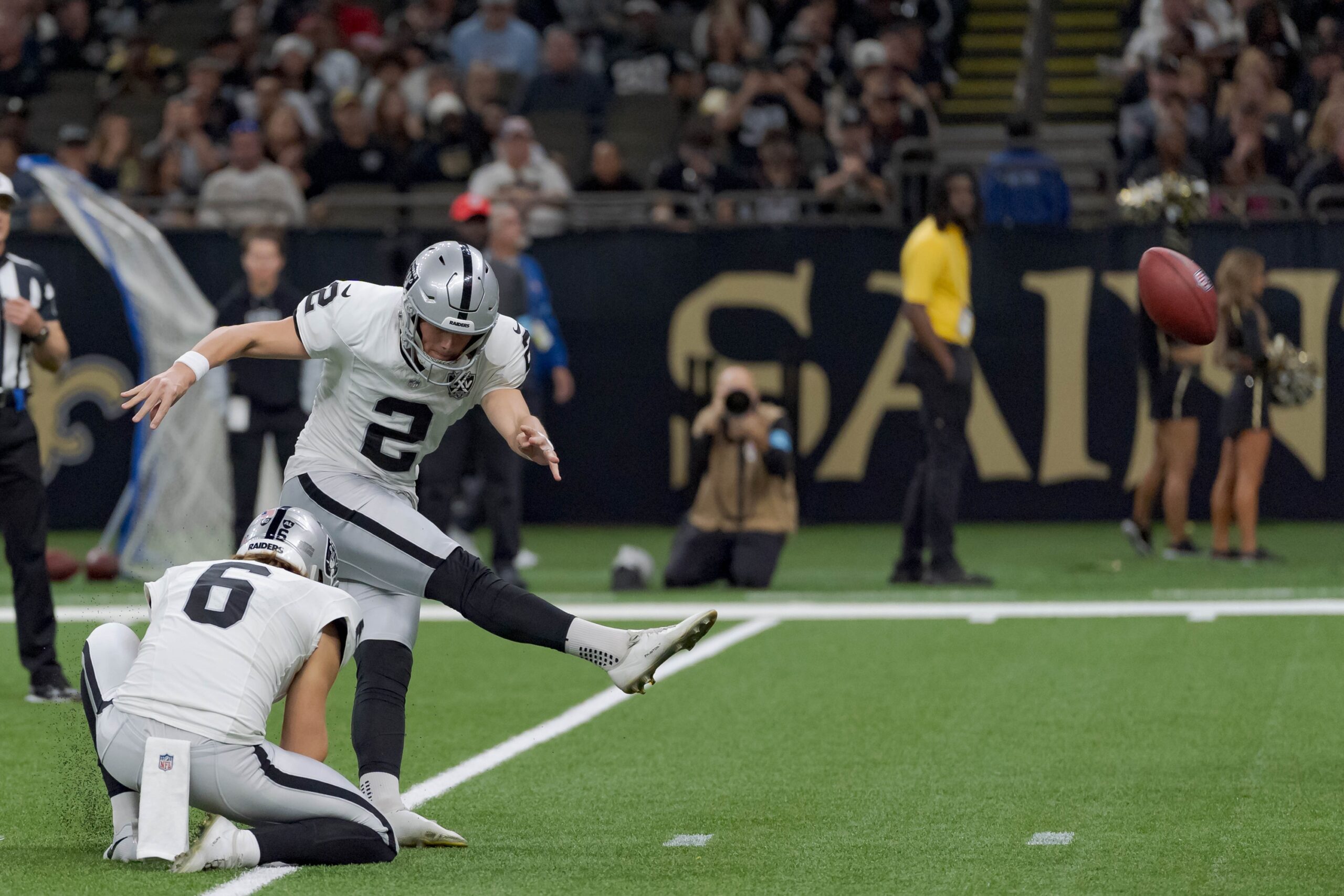  Denver vs Las Vegas AI Prediction: Free NFL Betting Insights for Dec 07. Credit USA TODAY/IMAGN