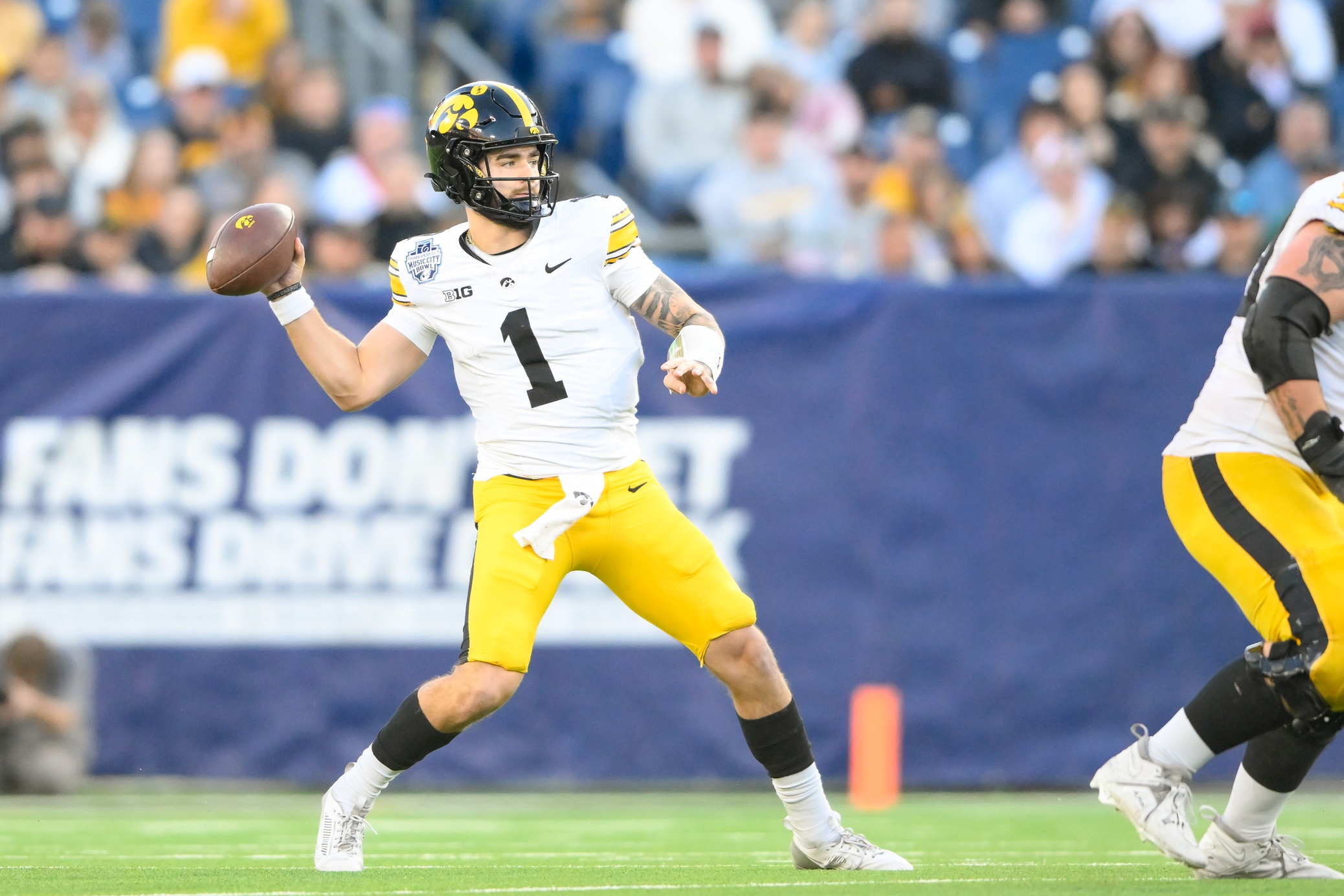  Penn State vs Iowa AI Prediction: Free CFB Betting Insights for Oct 18. Credit USA TODAY/IMAGN