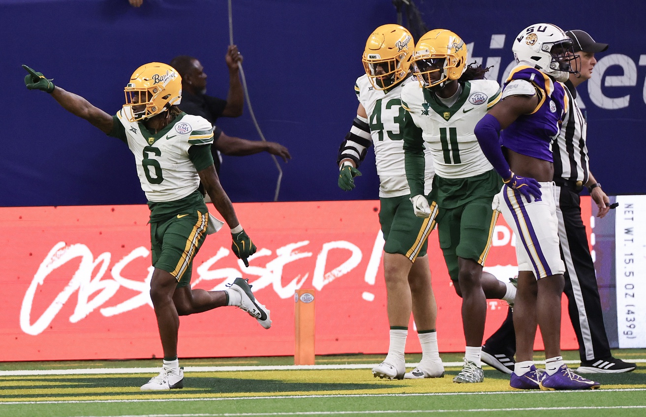  Utah vs Baylor AI Prediction: Free CFB Betting Insights for Nov 15. Credit USA TODAY/IMAGN