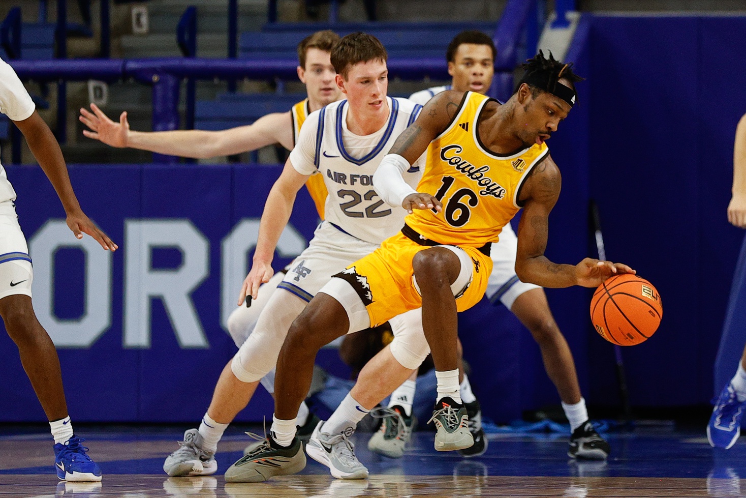  UNLV vs Wyoming AI Prediction: Free CBB Betting Insights for Jan 01. Credit USA TODAY/IMAGN