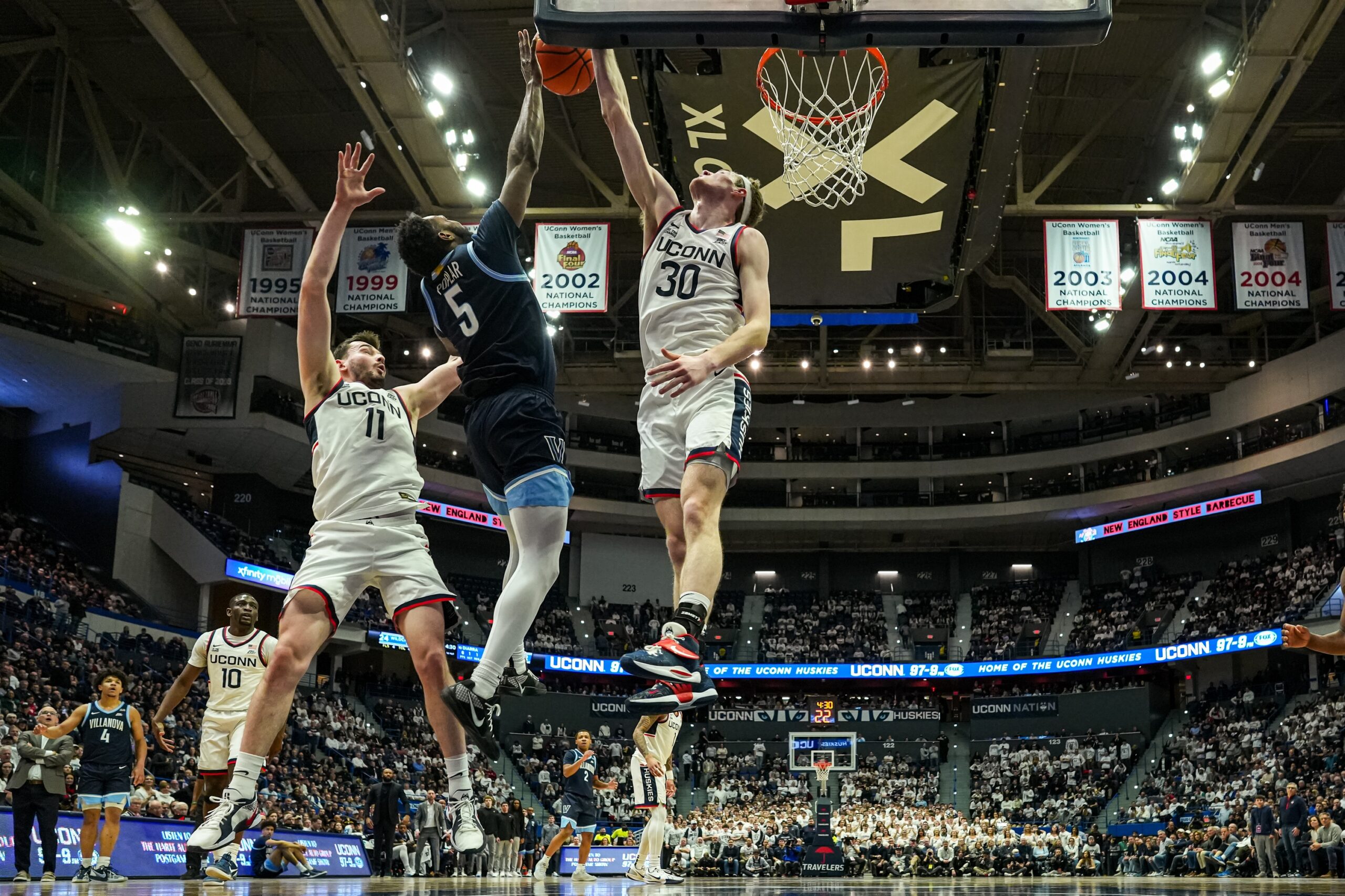  St. John's vs UConn AI Prediction: Free CBB Betting Insights for Jan 01. Credit USA TODAY/IMAGN