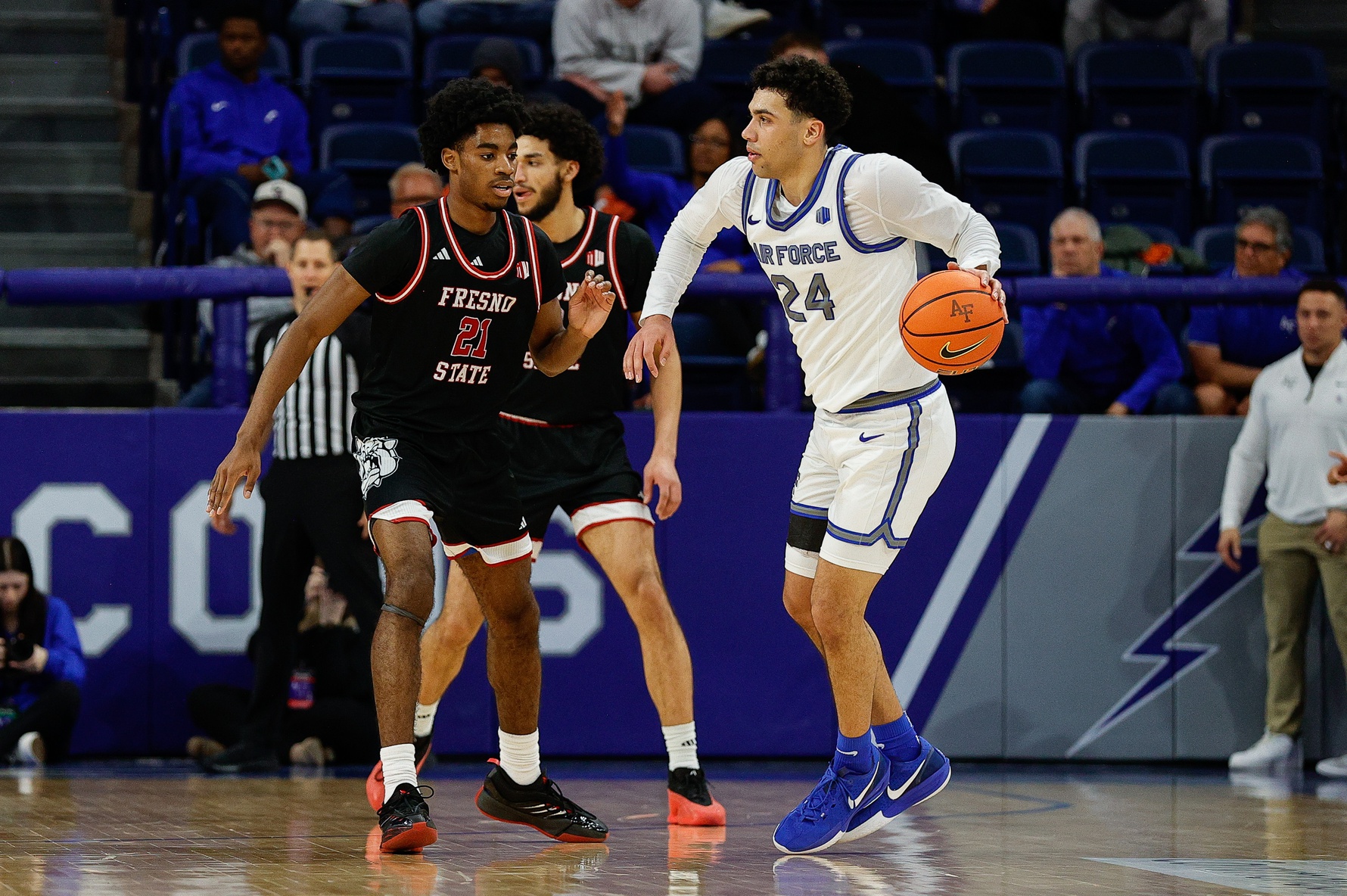 UNLV vs Air Force AI Prediction: Free CBB Betting Insights for Jan 01. Credit USA TODAY/IMAGN