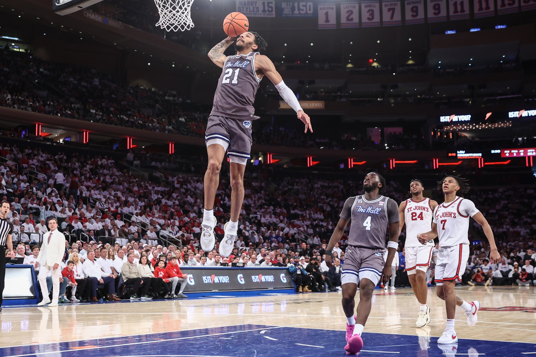 UConn vs Seton Hall AI Prediction: Free CBB Betting Insights for Jan 01. Credit USA TODAY/IMAGN