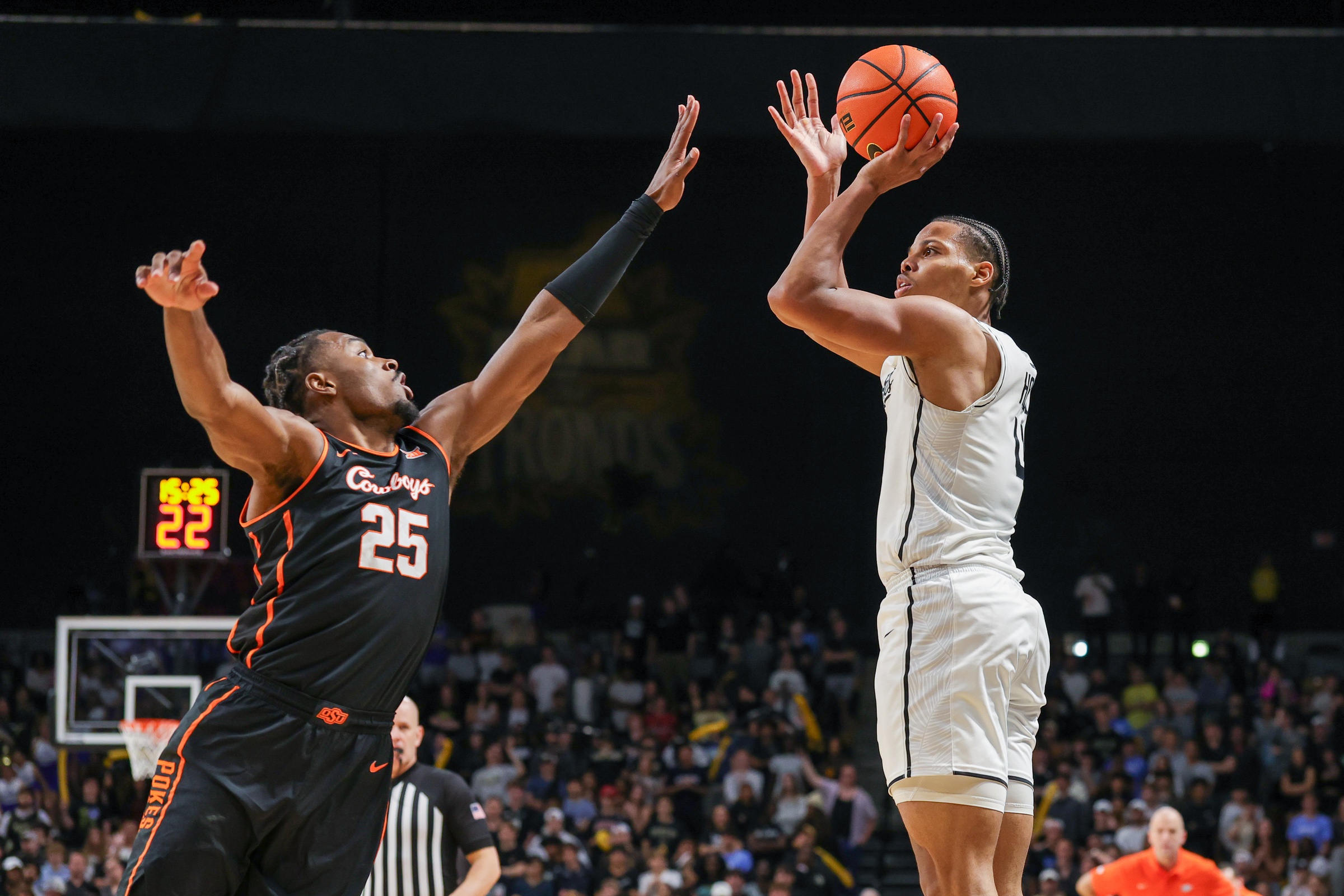  West Virginia vs UCF AI Prediction: Free CBB Betting Insights for Jan 01. Credit USA TODAY/IMAGN