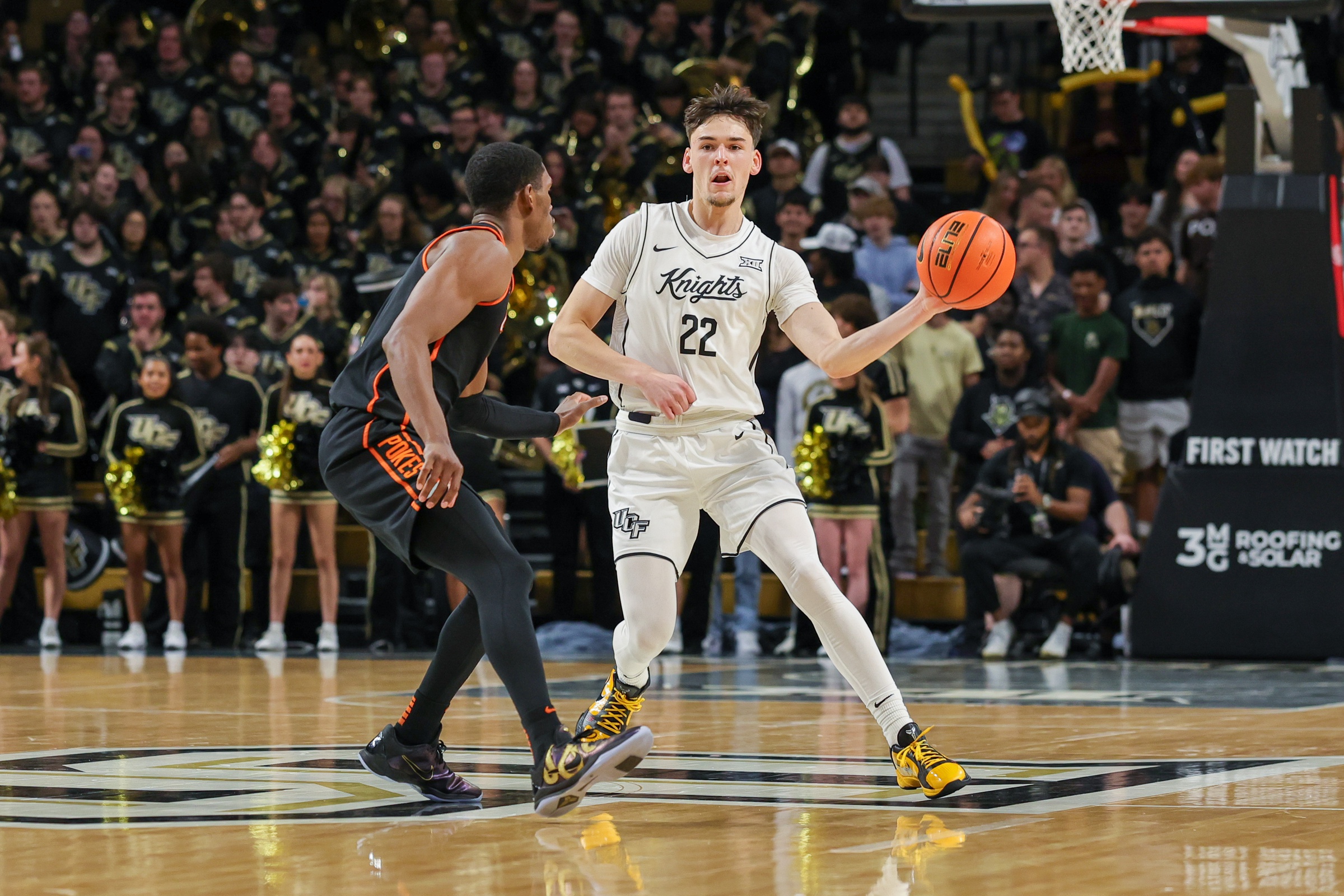 Kansas vs UCF AI Prediction: Free CBB Betting Insights for Jan 01. Credit USA TODAY/IMAGN