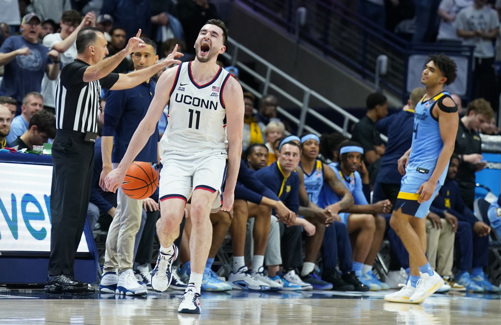 Bryant vs UConn AI Prediction: Free CBB Betting Insights for Nov 23. Credit USA TODAY/IMAGN