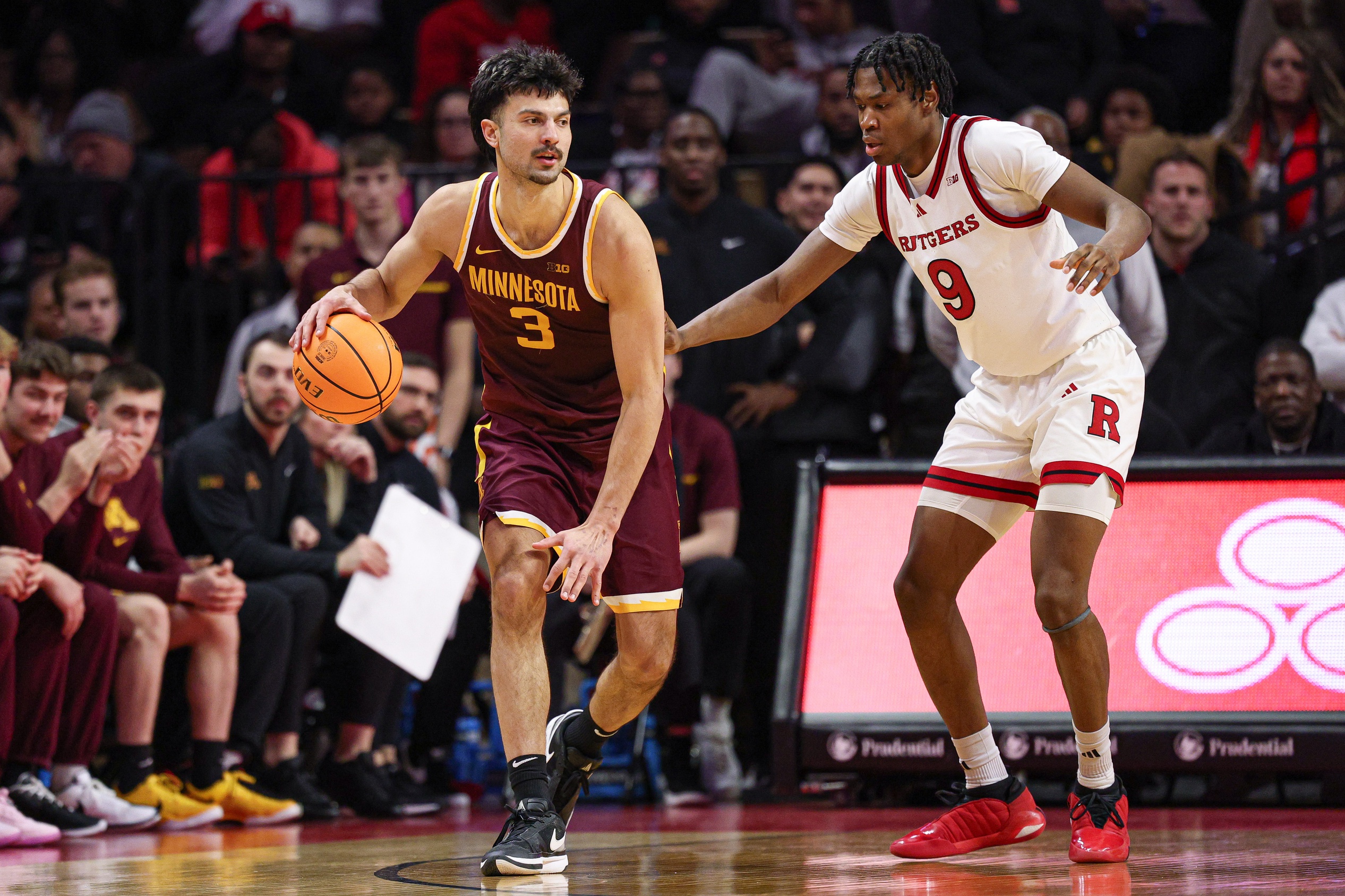  Iowa vs Minnesota AI Prediction: Free CBB Betting Insights for Jan 01. Credit USA TODAY/IMAGN