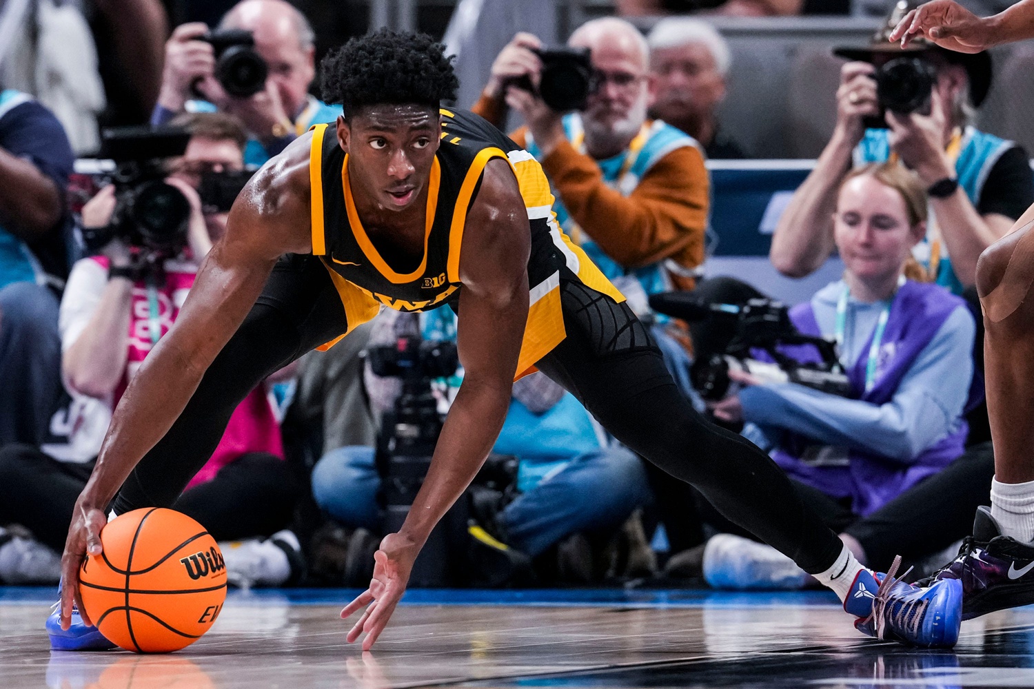  Purdue vs Iowa AI Prediction: Free CBB Betting Insights for Jan 01. Credit USA TODAY/IMAGN