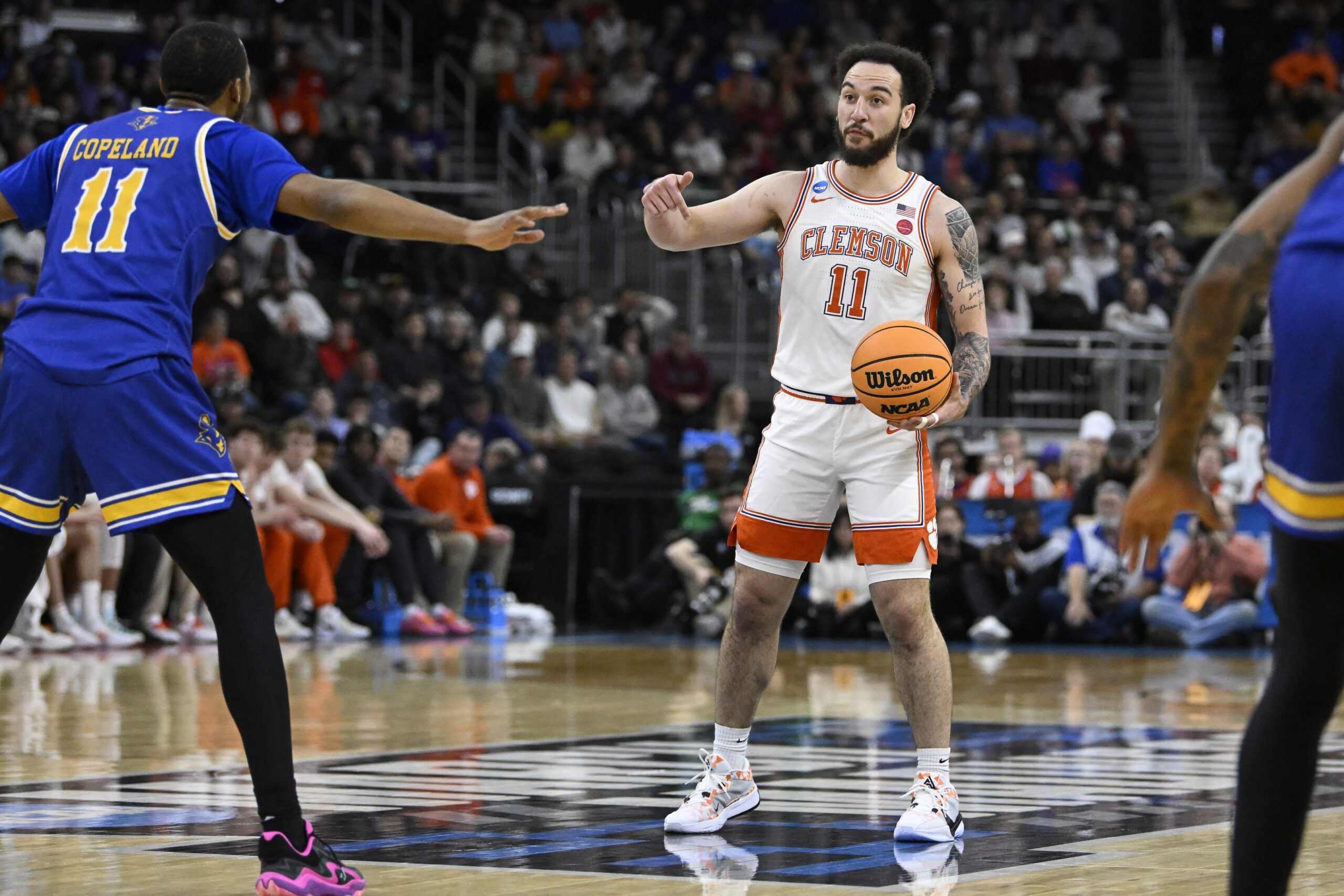  Virginia Tech vs Clemson AI Prediction: Free CBB Betting Insights for Jan 01. Credit USA TODAY/IMAGN