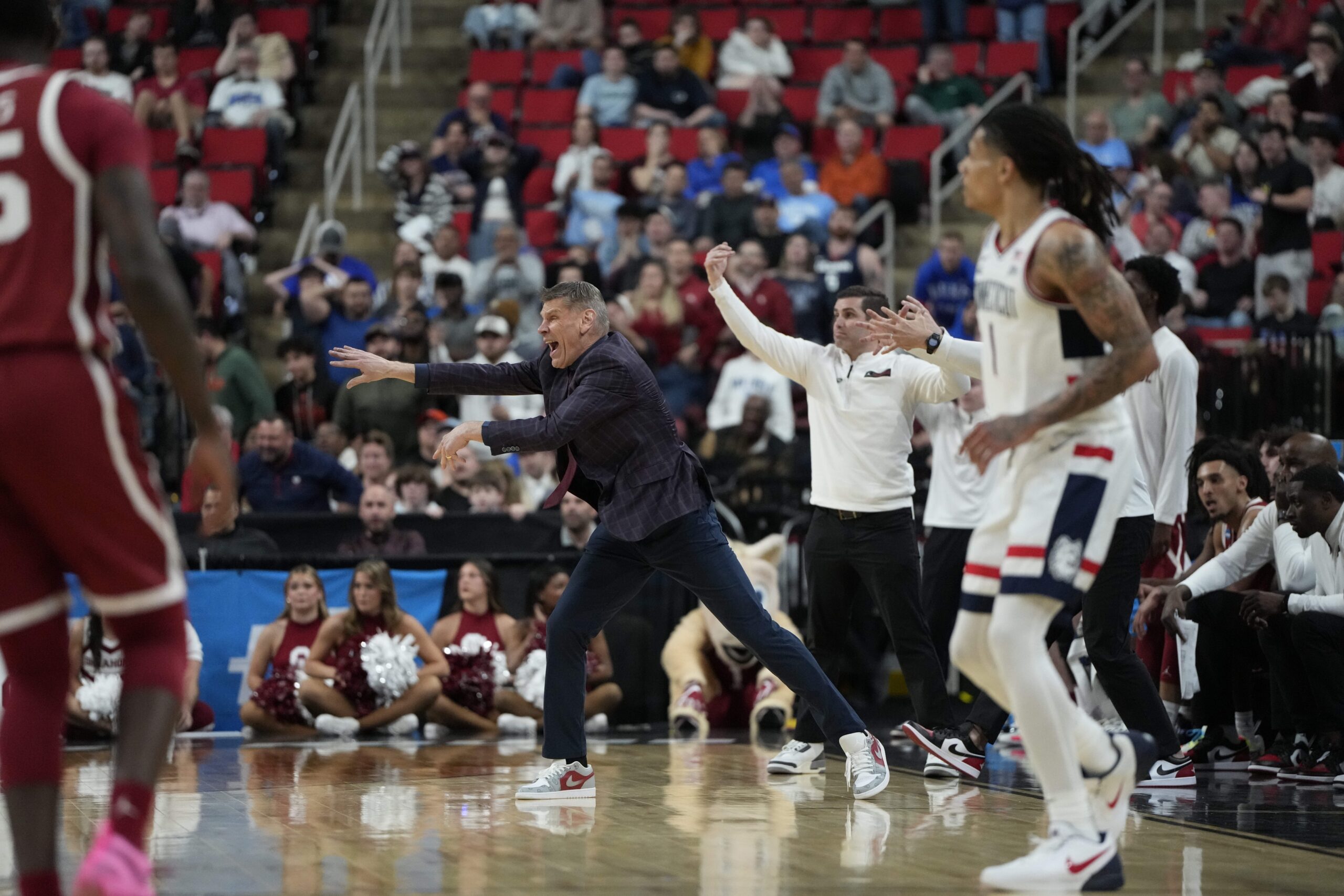  Florida vs Oklahoma AI Prediction: Free CBB Betting Insights for Jan 13. Credit USA TODAY/IMAGN