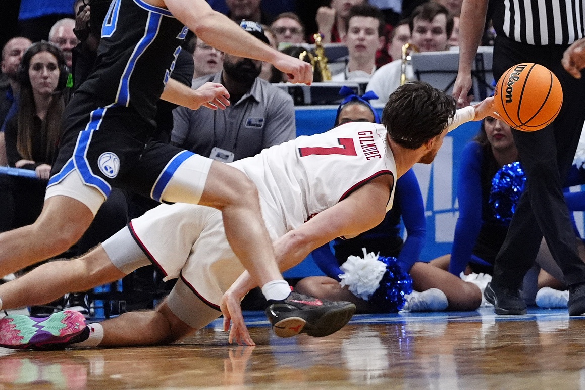  USC vs Wisconsin AI Prediction: Free CBB Betting Insights for Jan 01. Credit USA TODAY/IMAGN