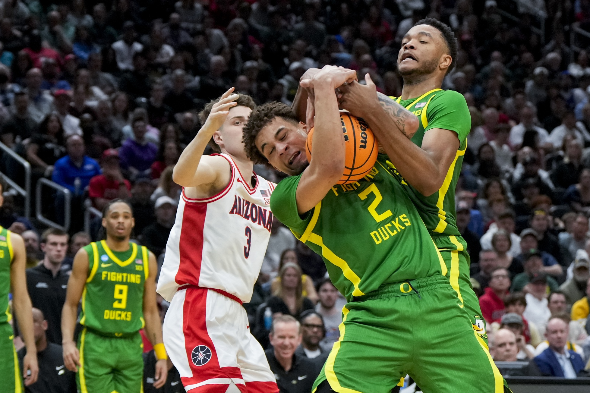 UCLA vs Oregon AI Prediction: Free CBB Betting Insights for Jan 01. Credit USA TODAY/IMAGN