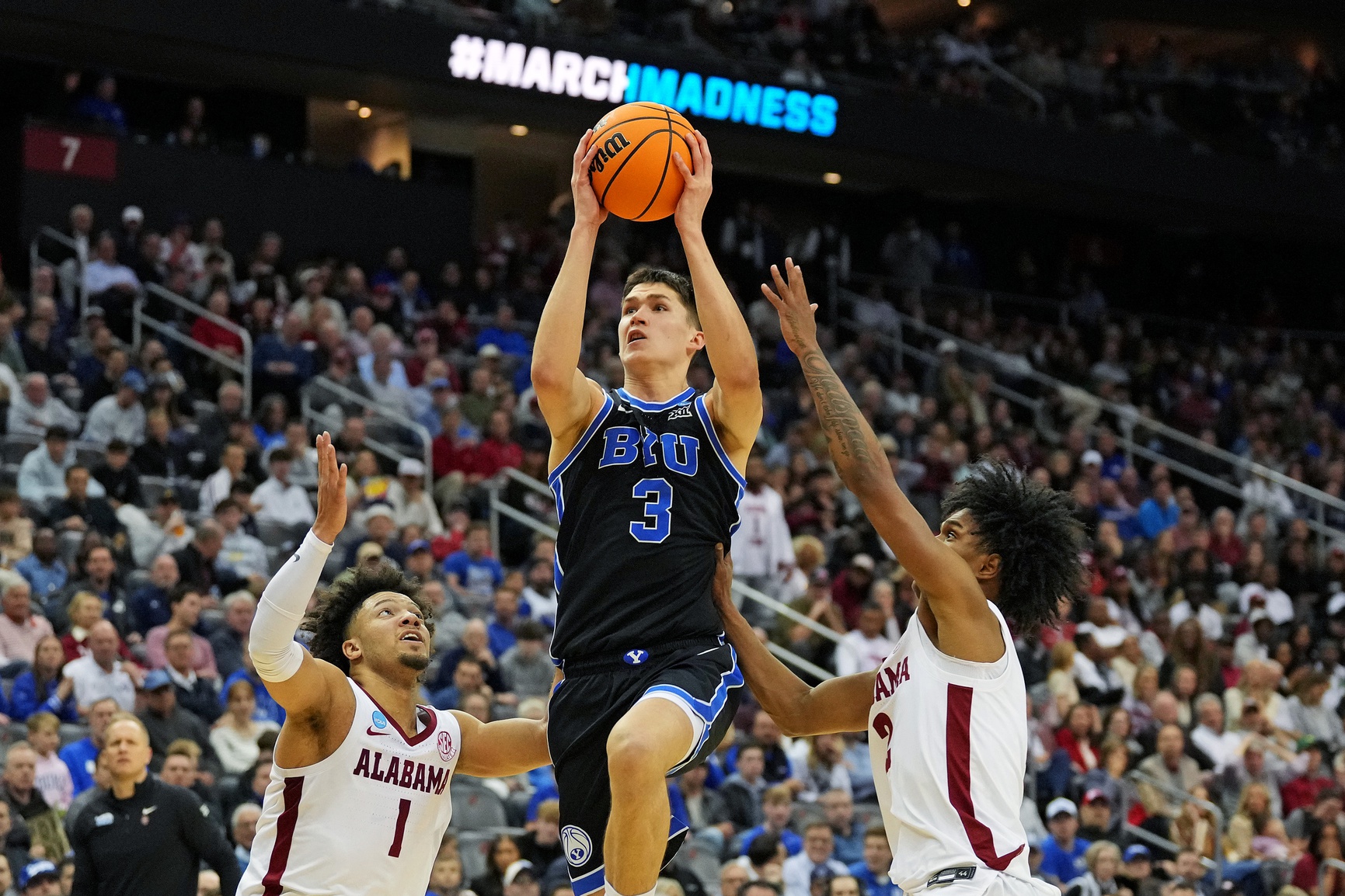  Houston vs BYU AI Prediction: Free CBB Betting Insights for Jan 01. Credit USA TODAY/IMAGN