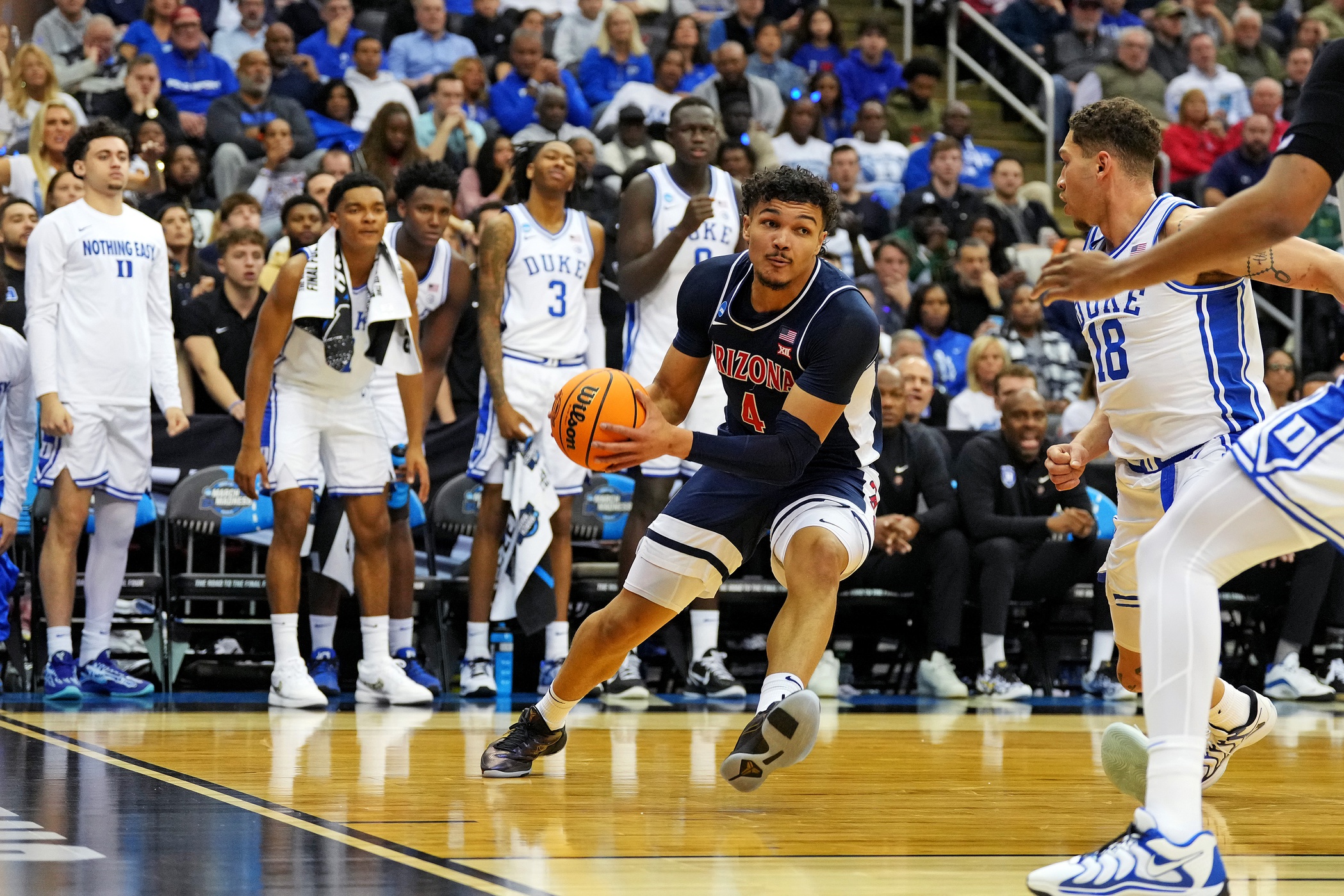  West Virginia vs Arizona AI Prediction: Free CBB Betting Insights for Jan 01. Credit USA TODAY/IMAGN