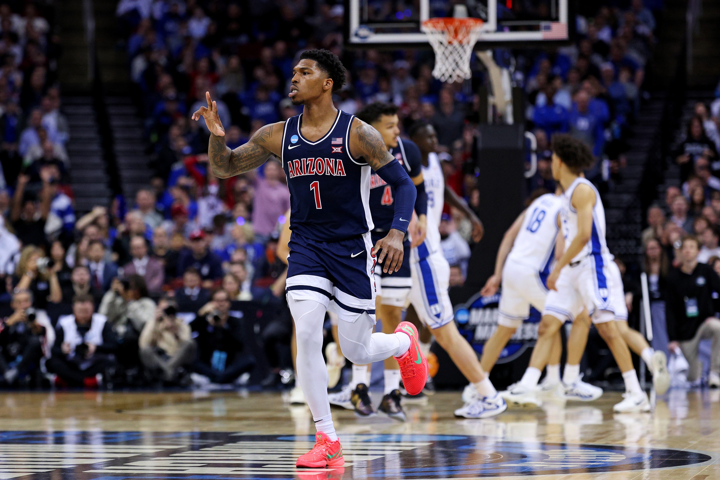 Kansas vs Arizona AI Prediction: Free CBB Betting Insights for Jan 01. Credit USA TODAY/IMAGN