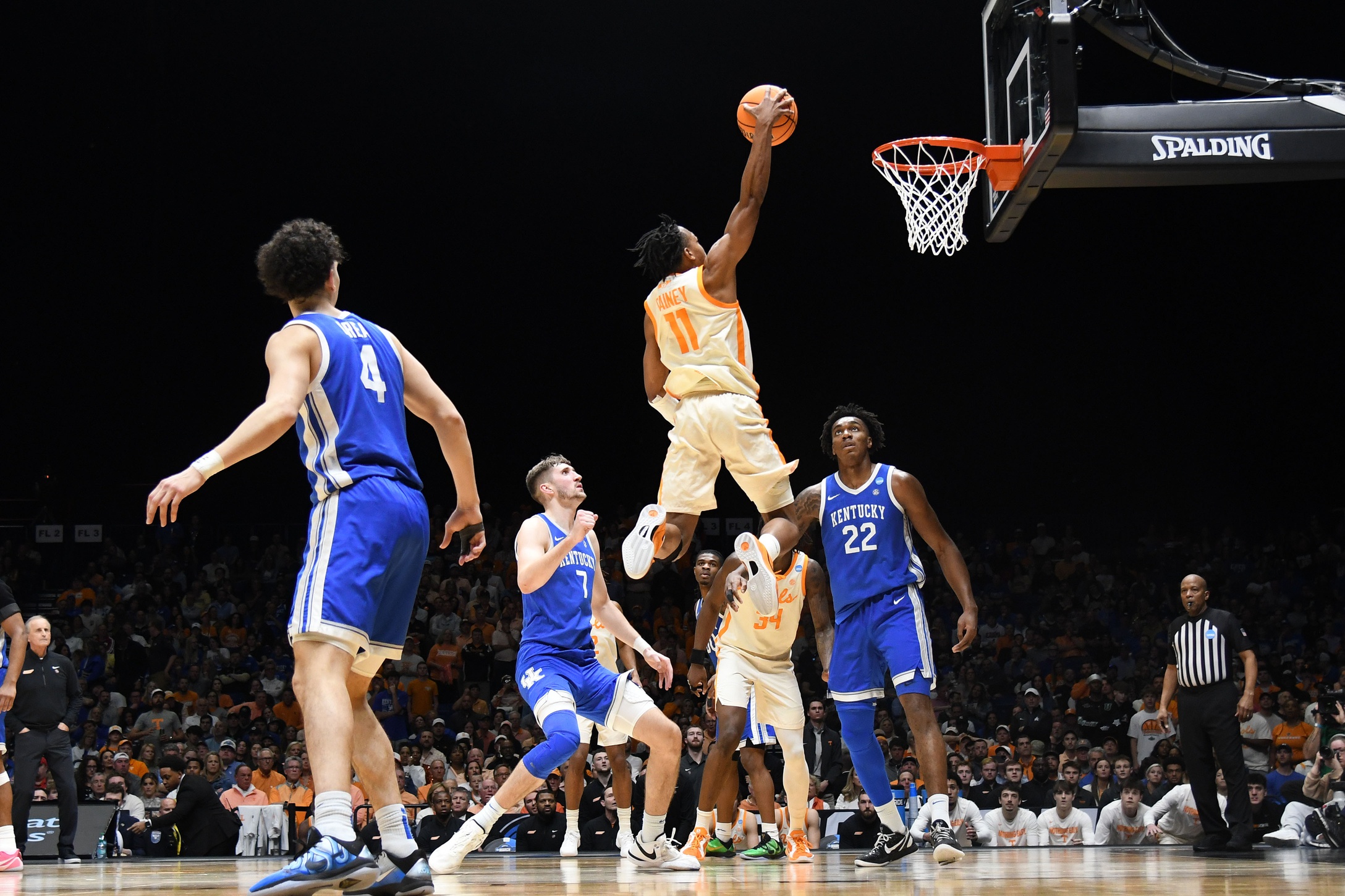  Oklahoma vs Tennessee AI Prediction: Free CBB Betting Insights for Feb 17. Credit USA TODAY/IMAGN