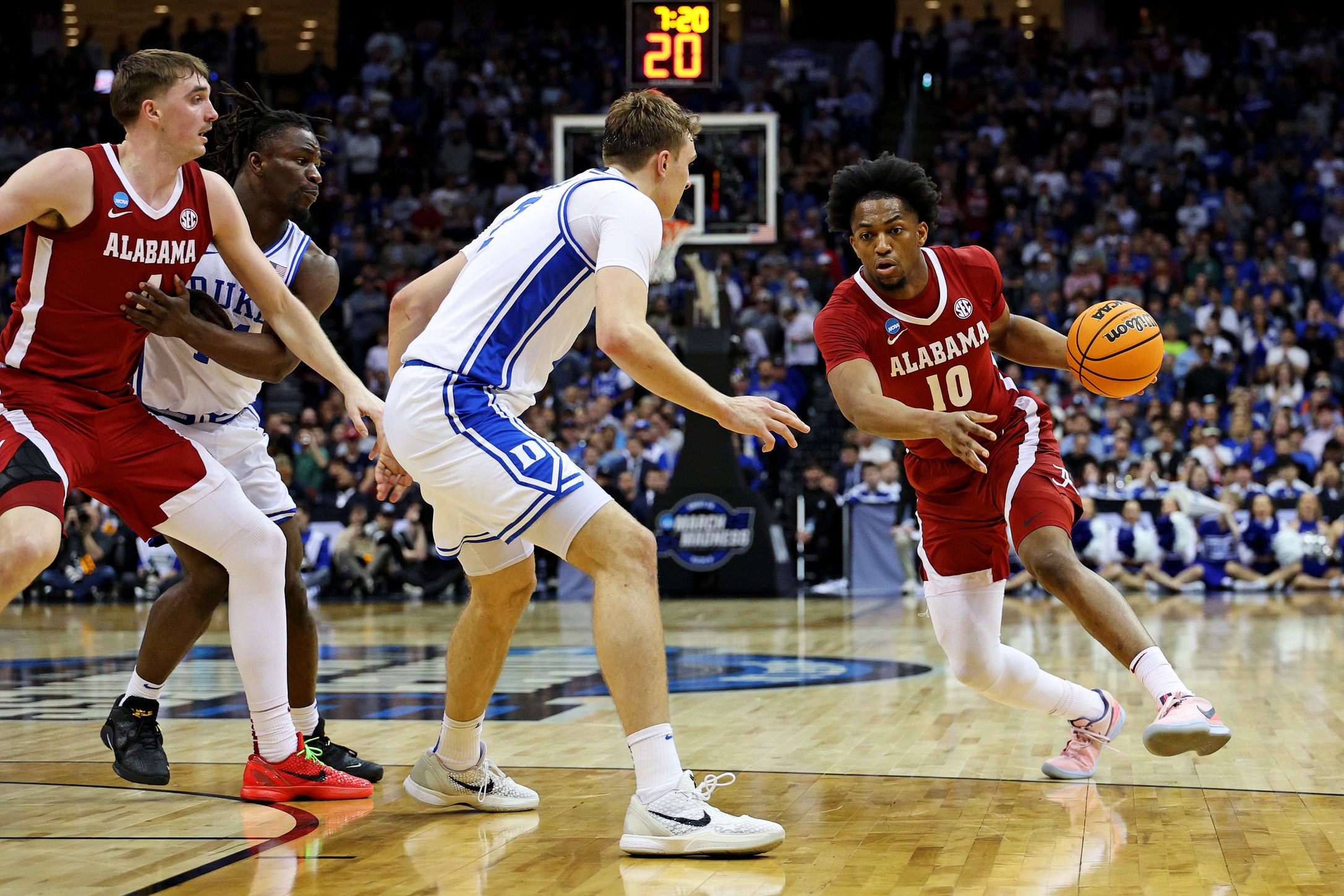 Tennessee vs Alabama AI Prediction: Free CBB Betting Insights for Jan 24. Credit USA TODAY/IMAGN