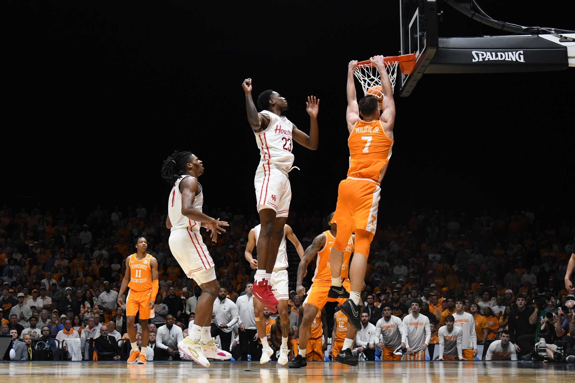  Texas vs Tennessee AI Prediction: Free CBB Betting Insights for Jan 06. Credit USA TODAY/IMAGN