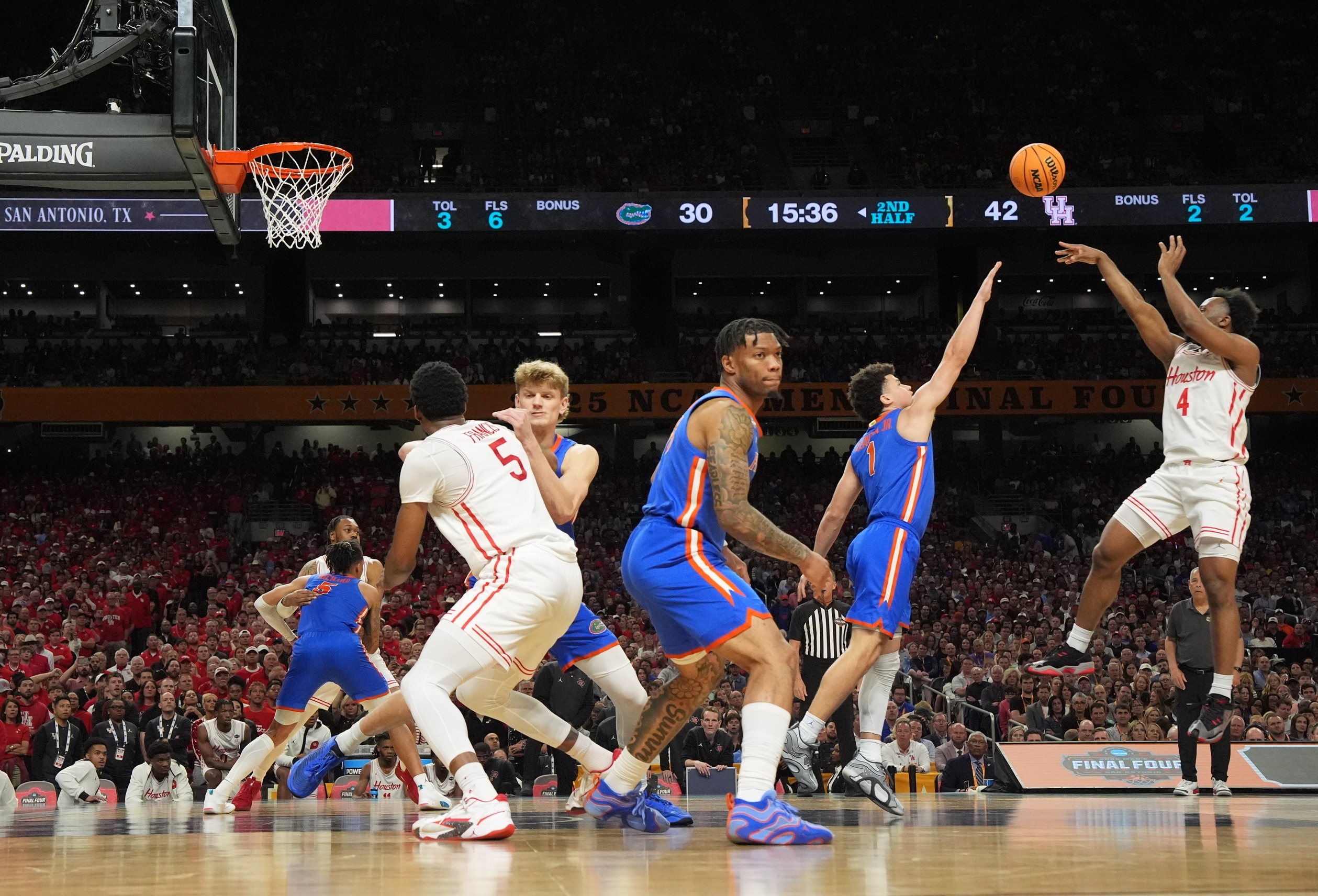  Cincinnati vs Houston AI Prediction: Free CBB Betting Insights for Jan 01. Credit USA TODAY/IMAGN