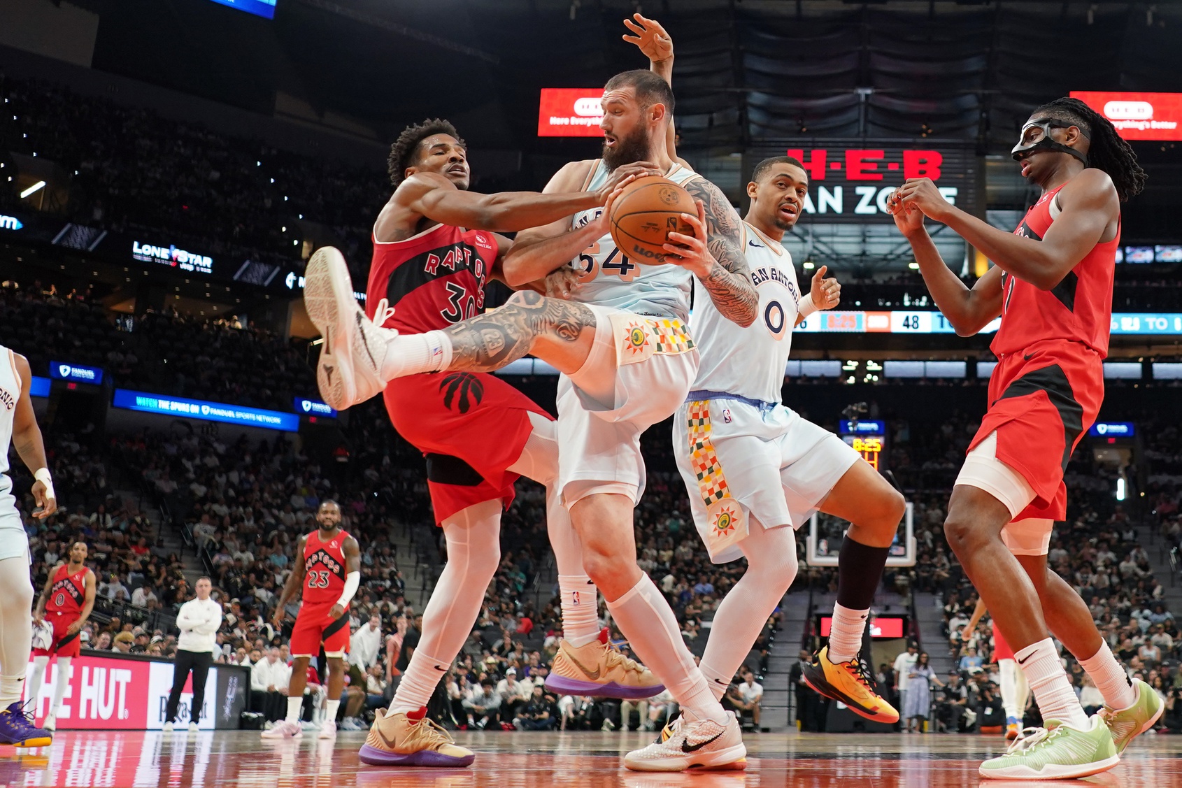  Denver vs San Antonio AI Prediction: Free NBA Betting Insights for Jan 01. Credit USA TODAY/IMAGN
