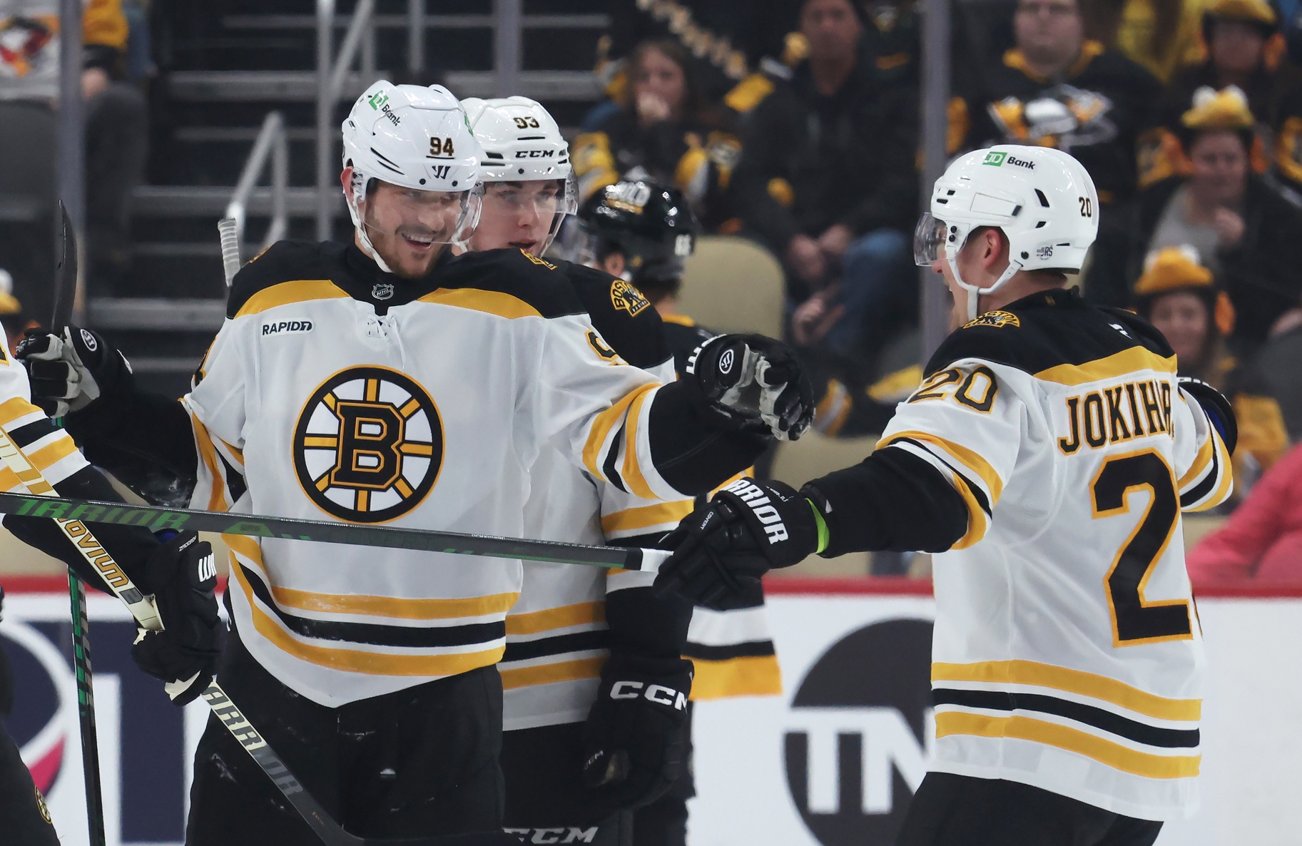  Boston vs Chicago AI Prediction: Free NHL Betting Insights for Jan 17. Credit USA TODAY/IMAGN