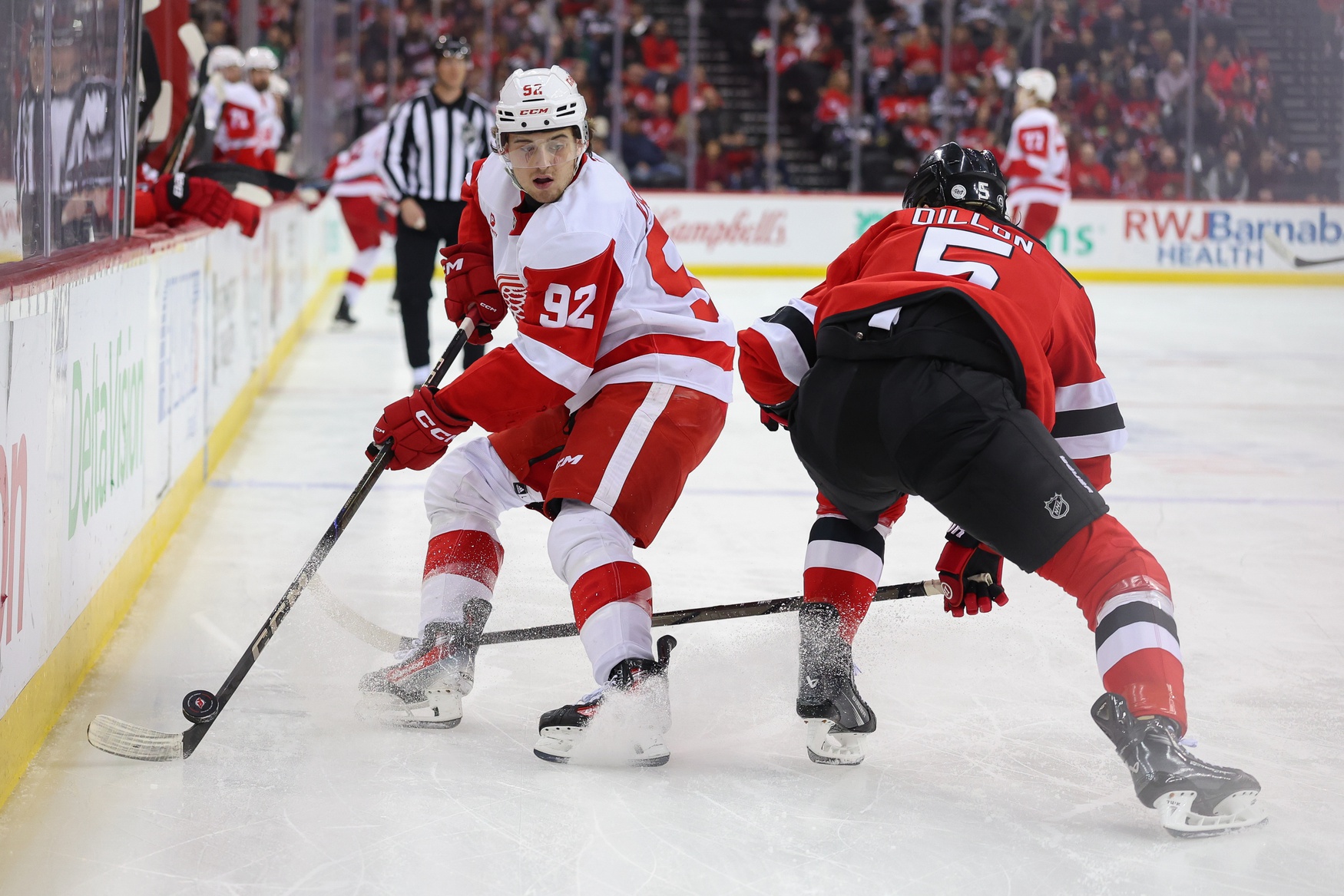  Detroit vs Philadelphia AI Prediction: Free NHL Betting Insights for Apr 02. Credit USA TODAY/IMAGN