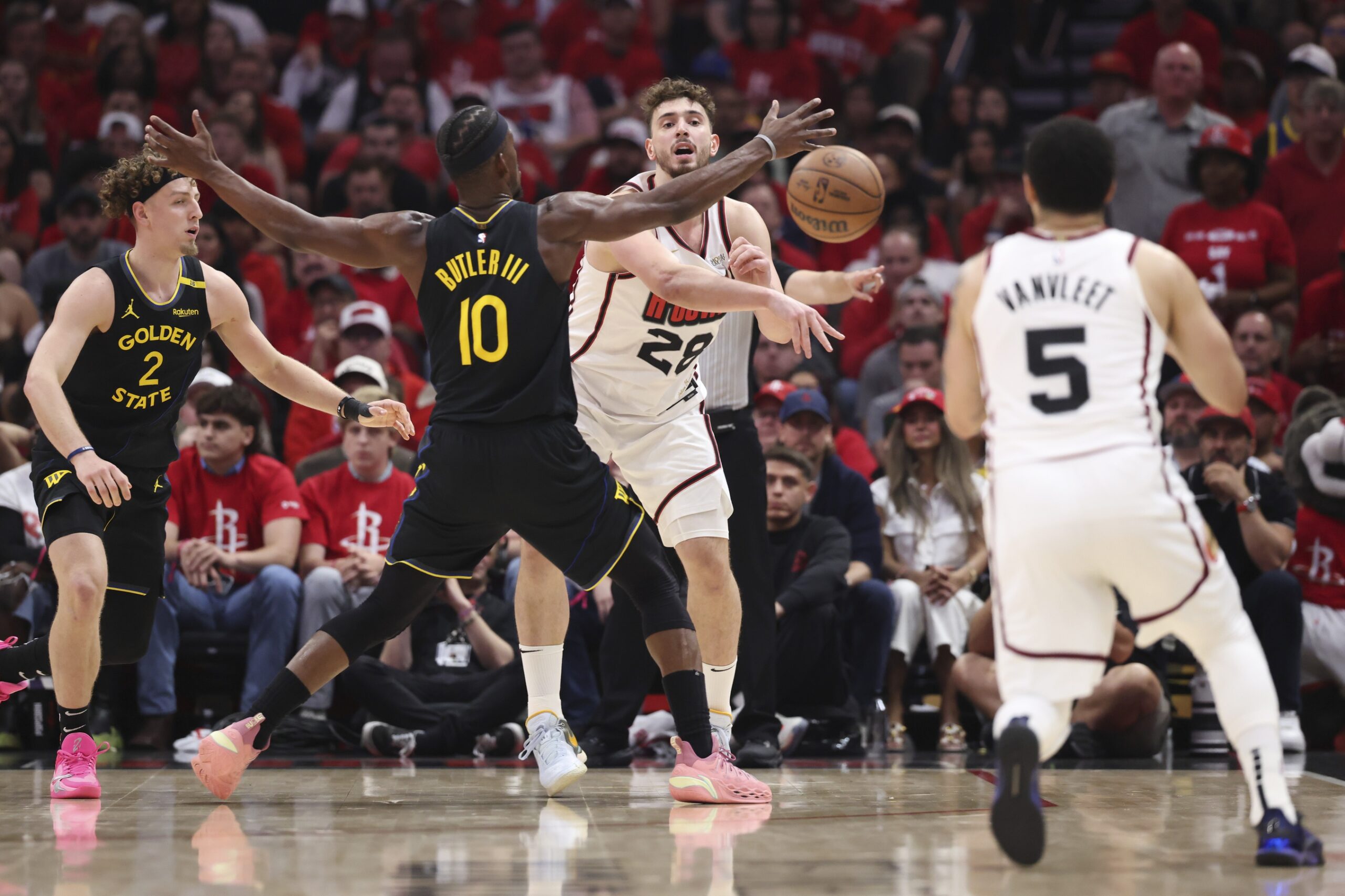  LA vs Houston AI Prediction: Free NBA Betting Insights for Jan 01. Credit USA TODAY/IMAGN