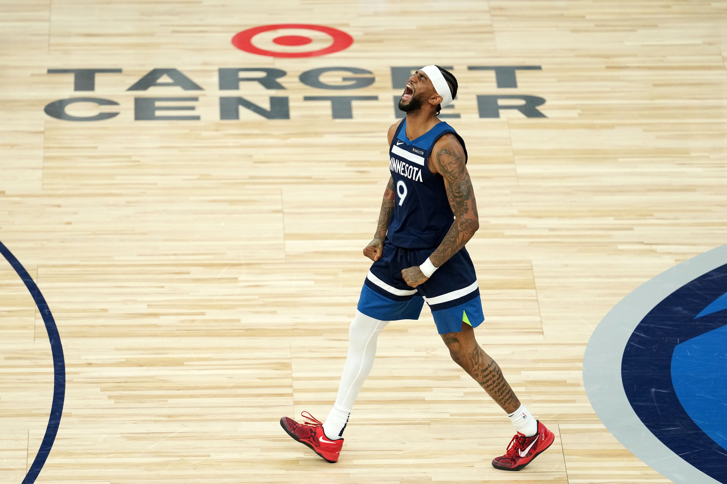 Los Angeles vs Minnesota AI Prediction: Free NBA Betting Insights for Jan 02. Credit USA TODAY/IMAGN
