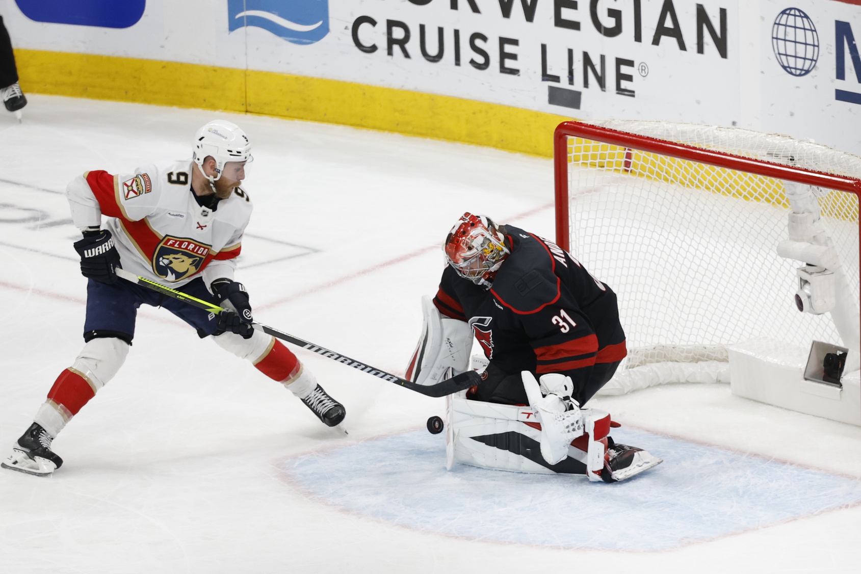  Carolina vs St. Louis AI Prediction: Free NHL Betting Insights for Jan 13. Credit USA TODAY/IMAGN