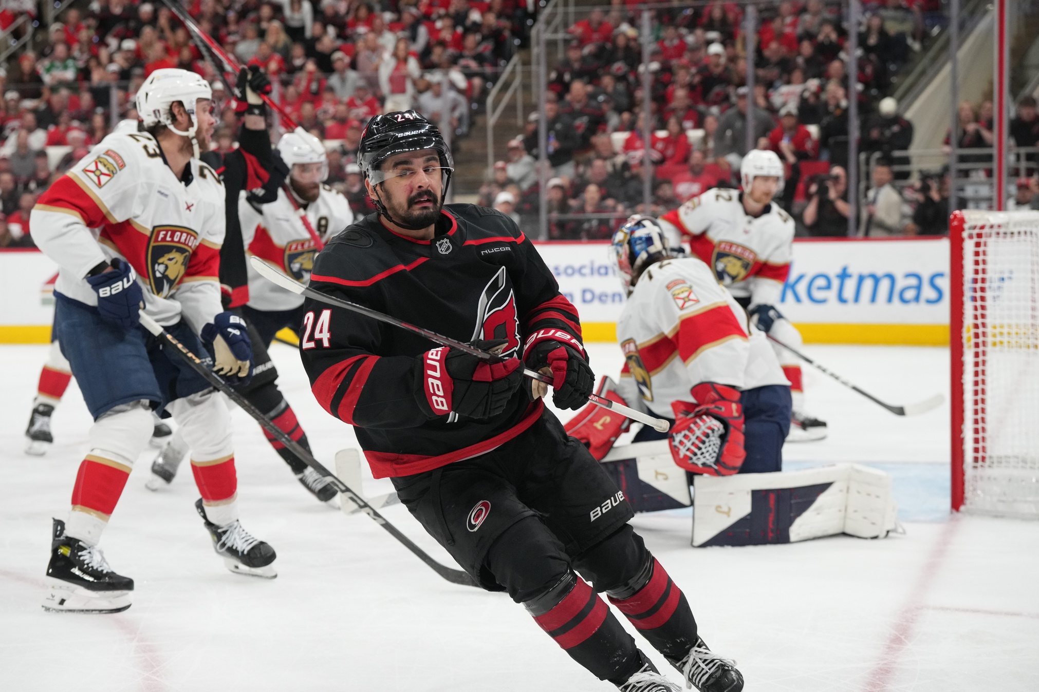 New Jersey vs Carolina AI Prediction: Free NHL Betting Insights for Oct 09. Credit USA TODAY/IMAGN