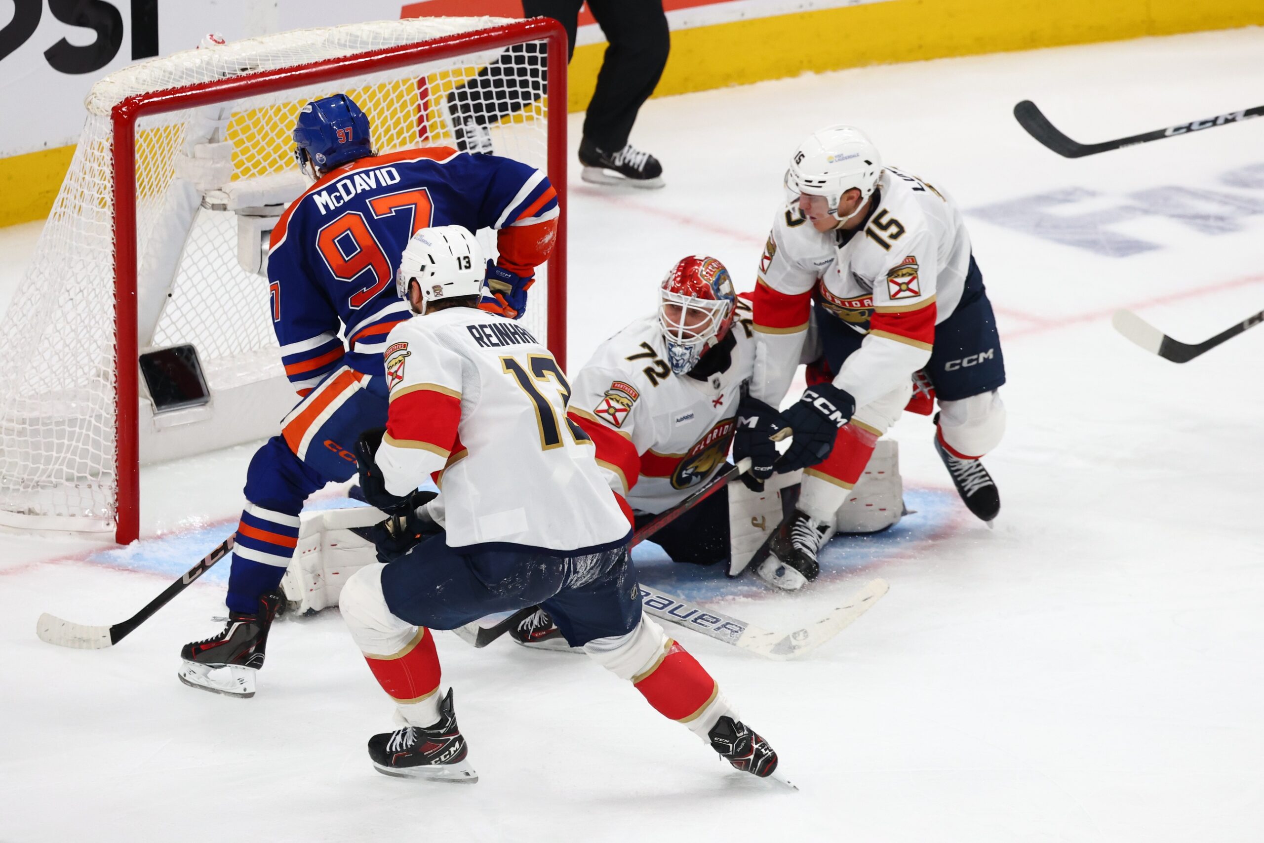  Edmonton vs Winnipeg AI Prediction: Free NHL Betting Insights for Jan 08. Credit USA TODAY/IMAGN