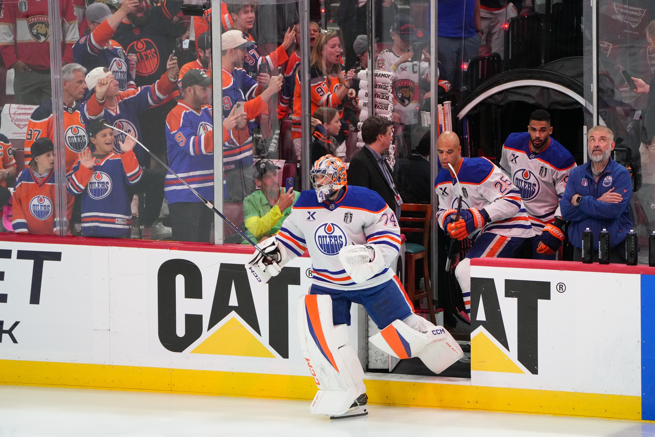  Minnesota vs Edmonton AI Prediction: Free NHL Betting Insights for Dec 02. Credit USA TODAY/IMAGN