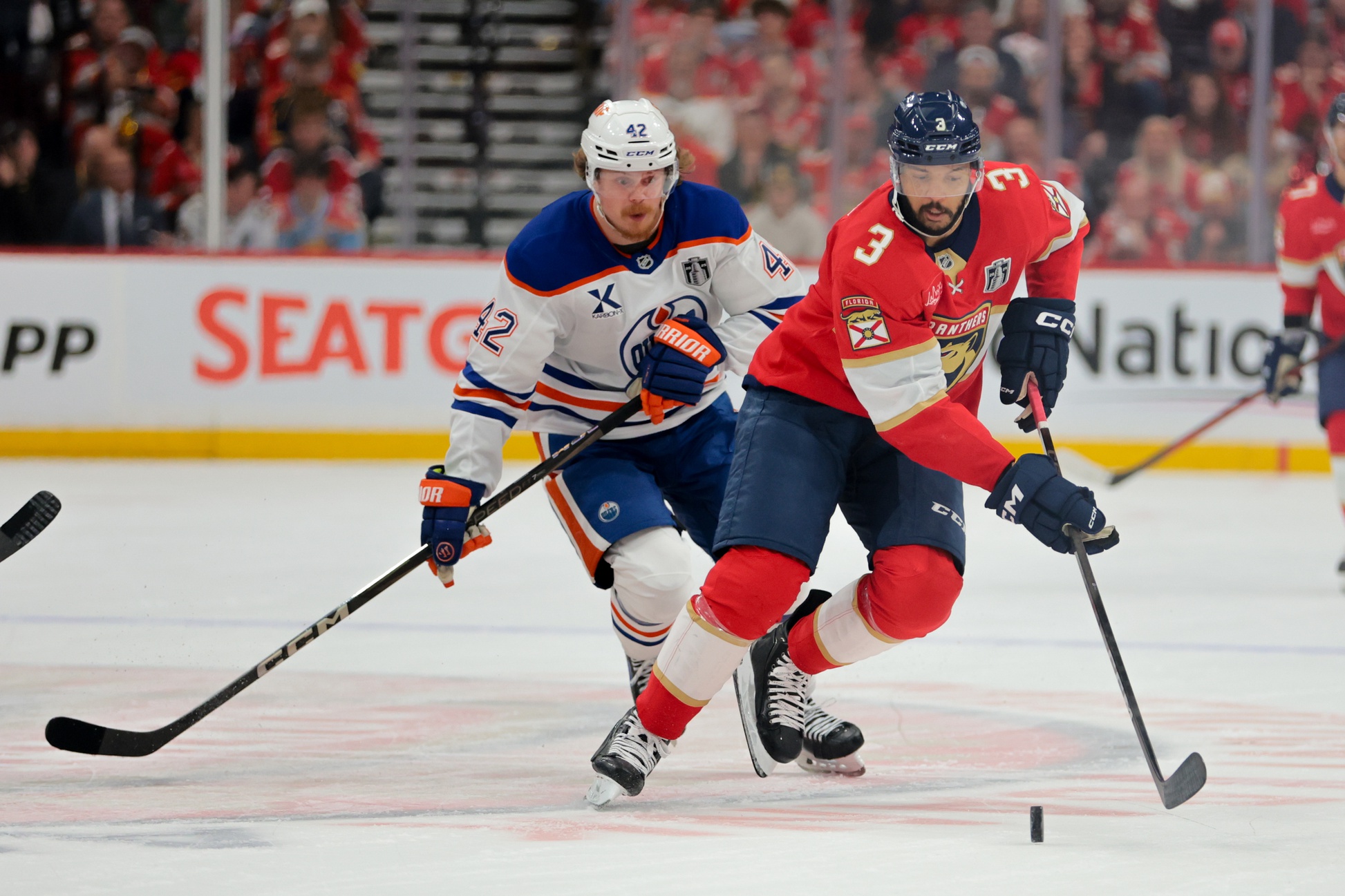  Florida vs Carolina AI Prediction: Free NHL Betting Insights for Dec 23. Credit USA TODAY/IMAGN