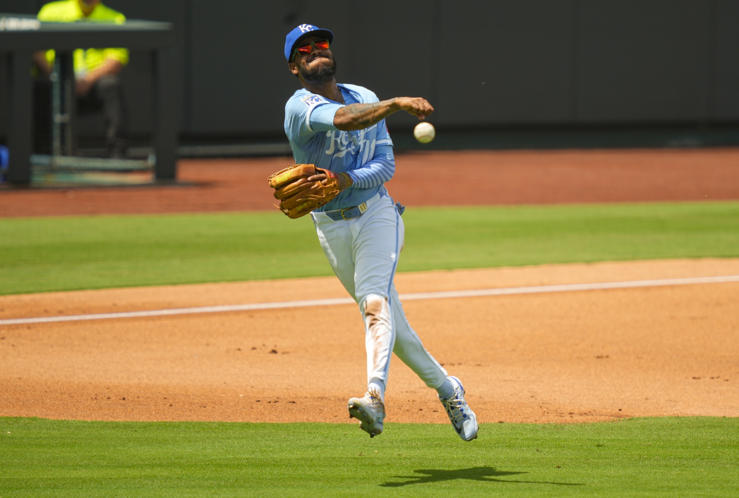 The Kansas City Royals travel to Rogers Centre to face the Toronto Blue Jays on August 1, 2025, at 7:07 PM ET in the opener of their interleague series. Toronto enters as the run-line favorite with strong home metrics, while Kansas City seeks value as disciplined road underdogs with recent success in the series. Kansas City vs Toronto AI Prediction: Free MLB Betting Insights for Aug 01. Credit USA TODAY/IMAGN