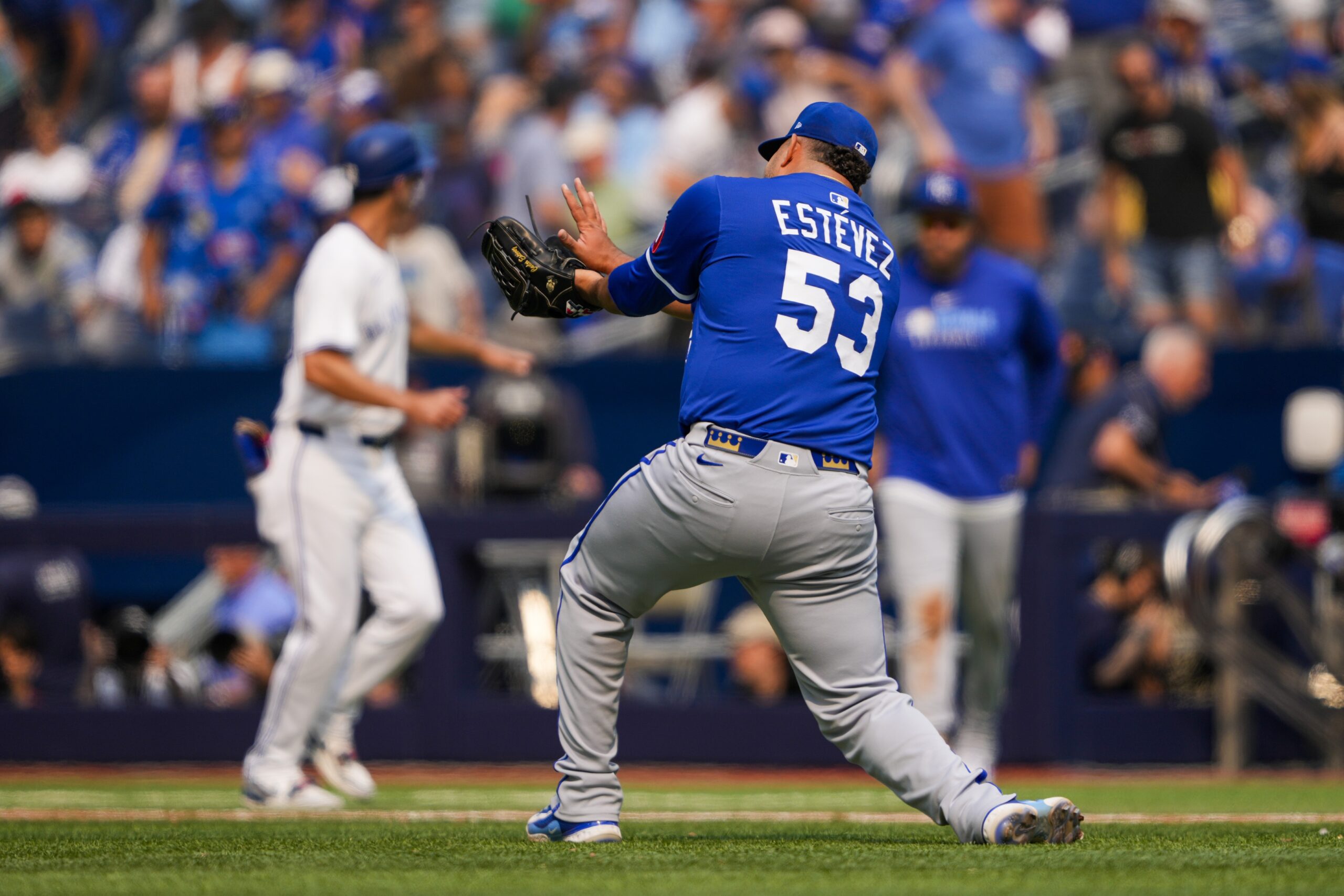 The Kansas City Royals head to Fenway Park to face the Boston Red Sox on August 4, 2025, in what promises to be a tightly matched interleague clash. Boston enters with momentum after a recent hot streak at home, while Kansas City looks to build on solid road resilience and recent offensive consistency. Kansas City vs Boston AI Prediction: Free MLB Betting Insights for Aug 04. Credit USA TODAY/IMAGN