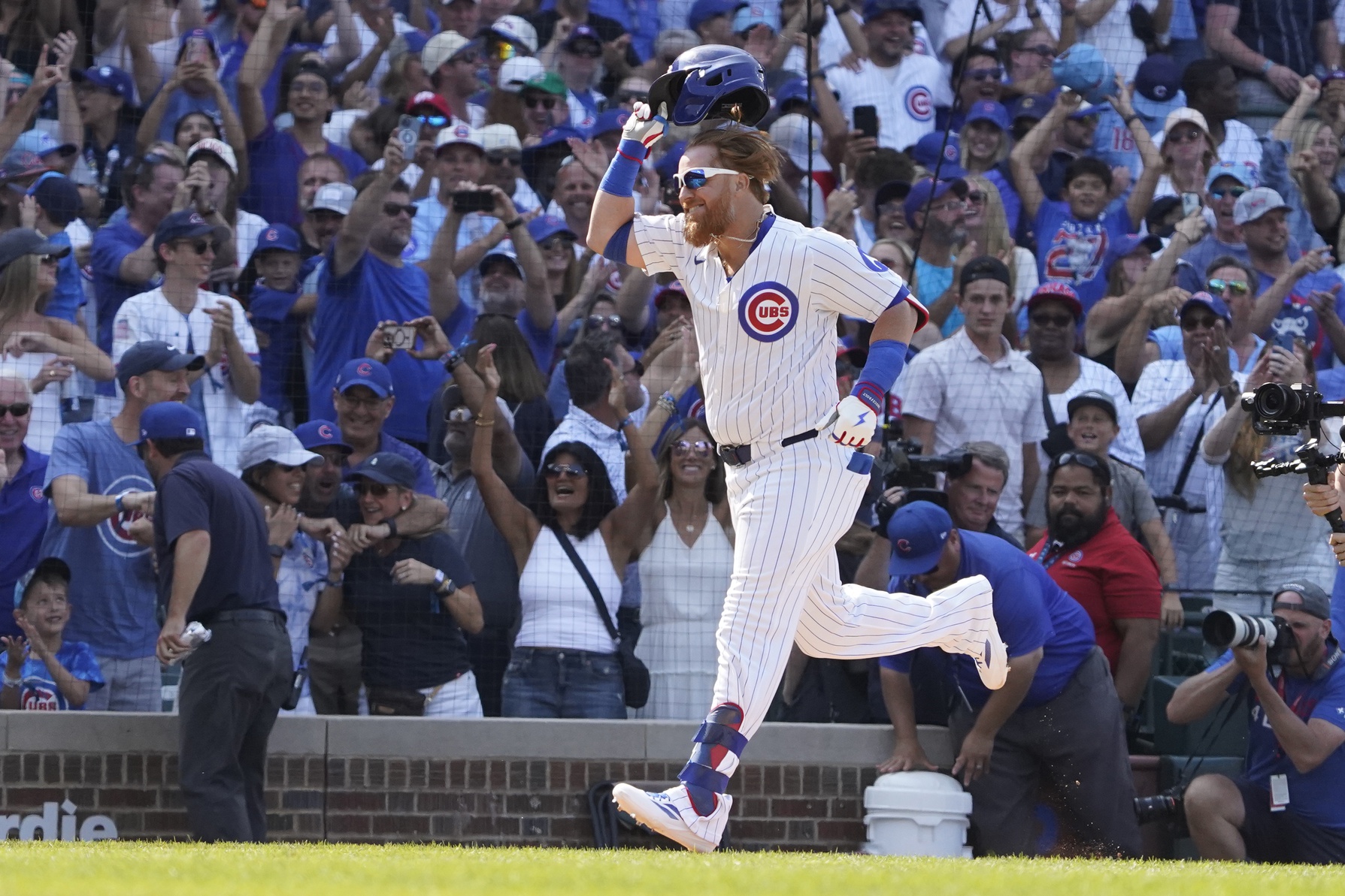 The Cincinnati Reds travel to Wrigley Field on August 4, 2025 to take on the host Chicago Cubs in what shapes up as a critical interleague test for both teams. Chicago enters as a moderately favored team on the money line and run line (-1.5), with an over/under set near 8 runs, signaling market confidence in Wrigley‑friendly scoring while anticipating a competitive outing. Cincinnati vs Chicago Cubs AI Prediction: Free MLB Betting Insights for Aug 04. Credit USA TODAY/IMAGN