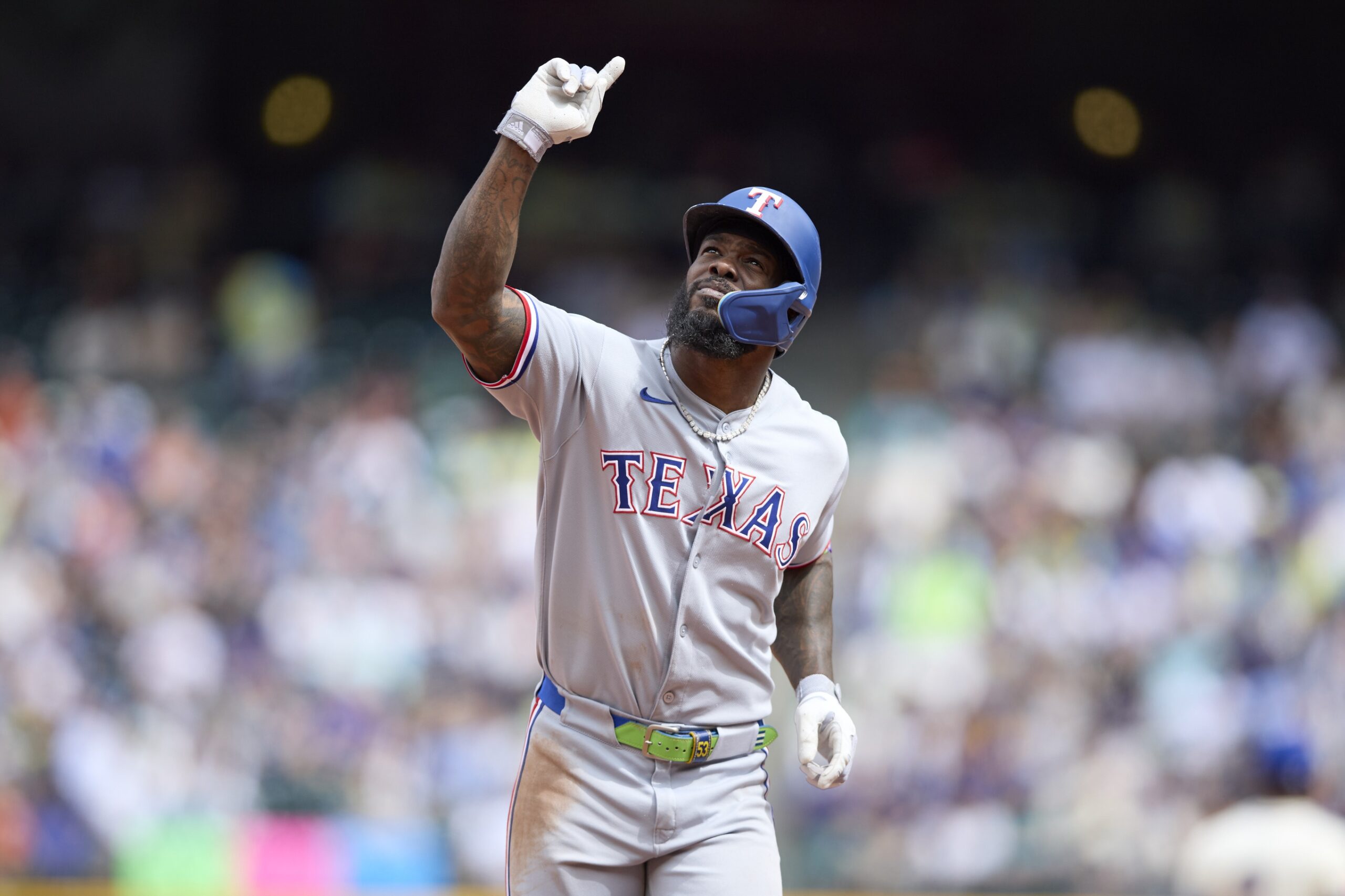 The New York Yankees travel to Arlington to take on the Texas Rangers at Globe Life Field on August 4, 2025, in a matchup loaded with playoff implications and a clash of baseball philosophies. New York enters as clear money-line and run-line favorites, while Texas will look to leverage home-field energy and bounce back with timely pitching and a capable offense. New York Yankees vs Texas AI Prediction: Free MLB Betting Insights for Aug 04. Credit USA TODAY/IMAGN