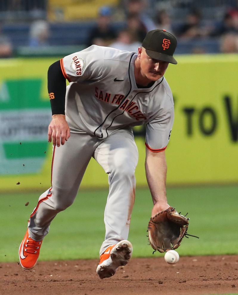 The San Francisco Giants head to PNC Park on August 5, 2025 to face the Pittsburgh Pirates in a pivotal National League inter-division matchup. The Giants enter as road favorites around –157 on the money line and –1.5 on the run line, while the total is set near 7.5 runs—reflecting expectations for elite pitching and controlled scoring. San Francisco vs Pittsburgh AI Prediction: Free MLB Betting Insights for Aug 05. Credit USA TODAY/IMAGN