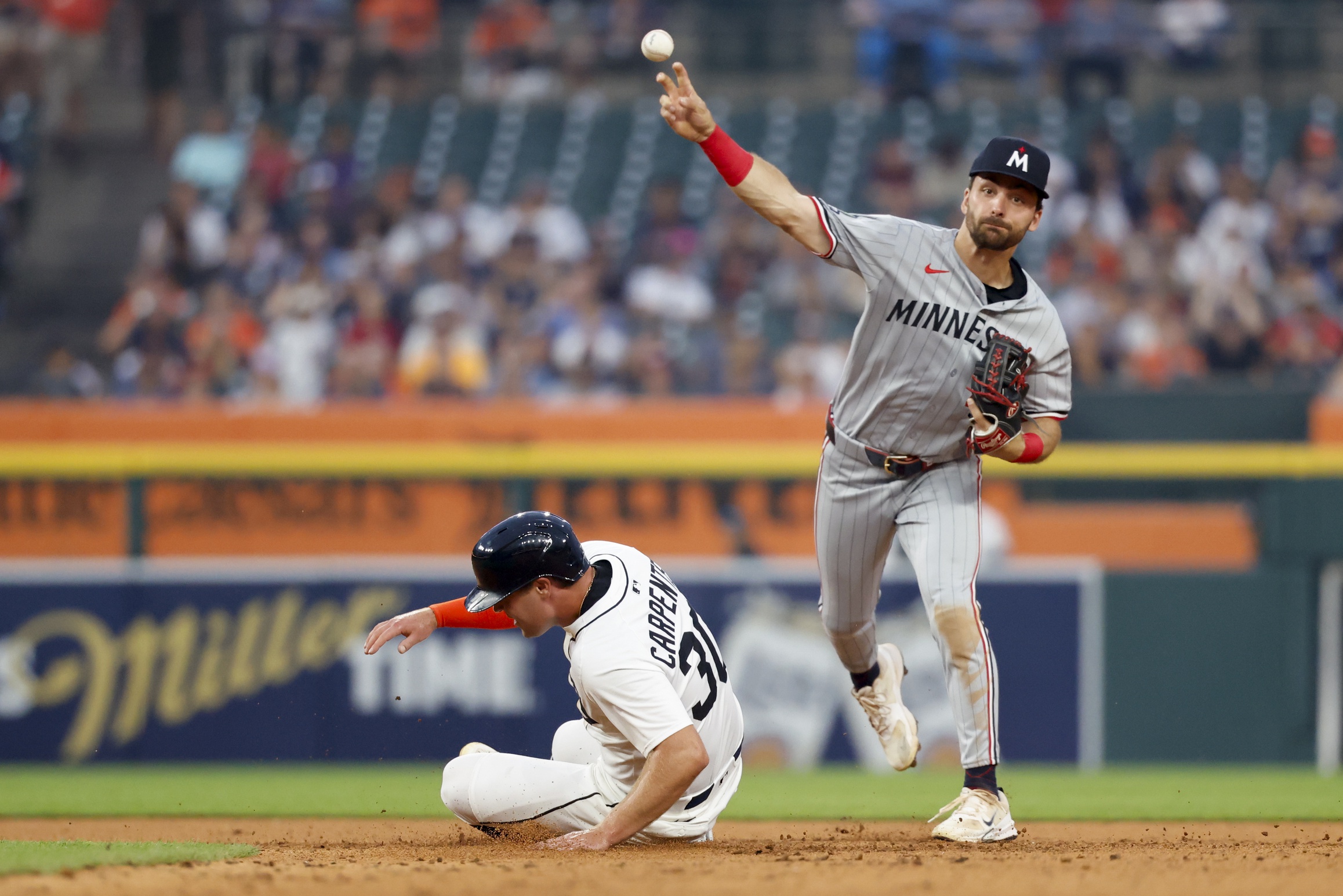 The Minnesota Twins head to Comerica Park to face the Detroit Tigers on August 5, 2025 in a key American League Central matchup with significant playoff implications for both teams. The Tigers enter as modest favorites around –146 on the money line and –1.5 on the run line, with the total set near 8.5 runs—reflecting confidence in their balanced offense and Tigers Park scoring conditions. Minnesota vs Detroit AI Prediction: Free MLB Betting Insights for Aug 05. Credit USA TODAY/IMAGN