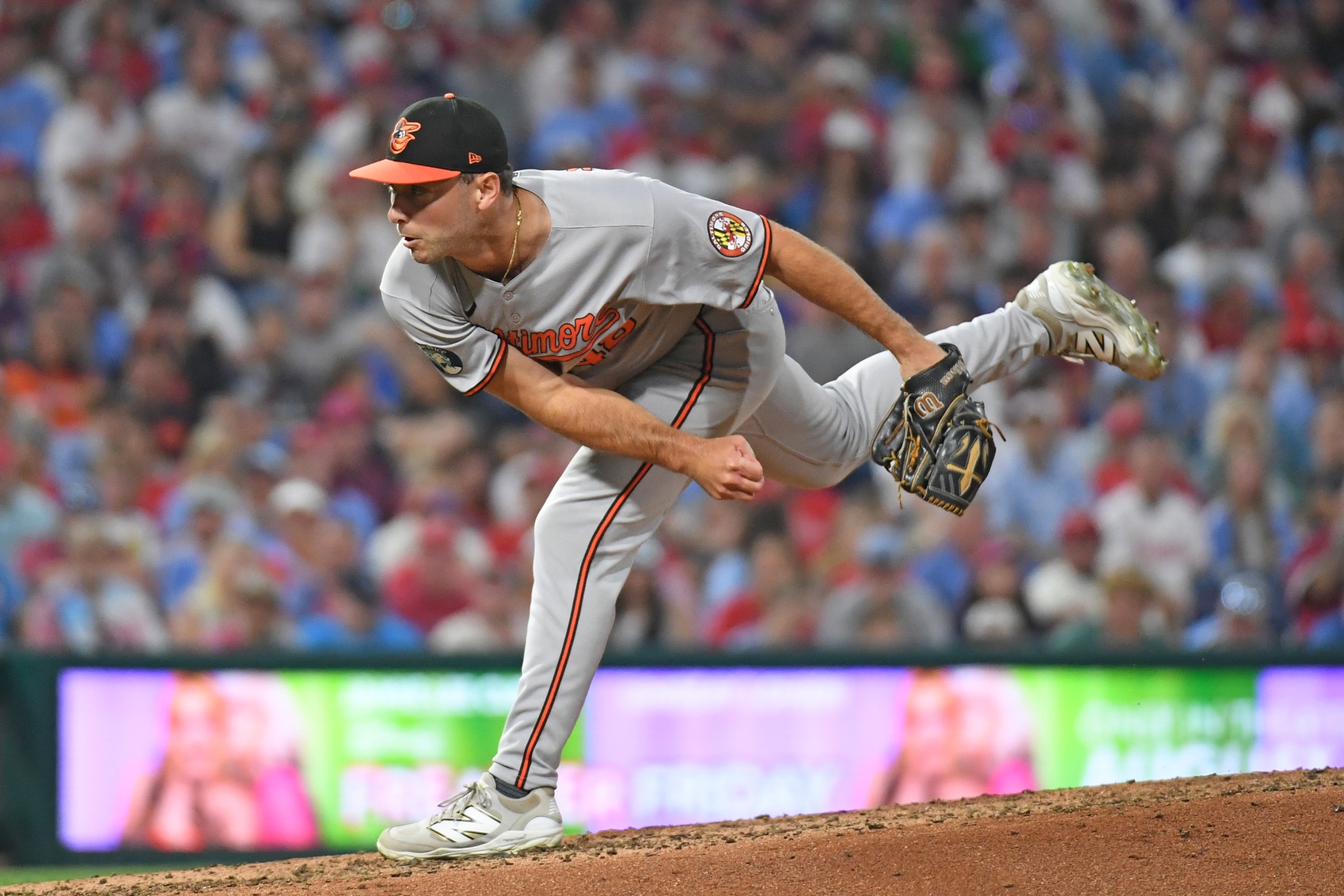The Baltimore Orioles travel to Citizens Bank Park on August 5, 2025 to take on the Philadelphia Phillies in an interleague matchup featuring playoff hope against divisional leadership at the heart of a late‑season push. The Phillies enter as moderate favorites—around –135 to –140 on the money line and –1.5 on the run line—with the total set near 8 runs, signaling a projected pitchers’ duel in hitter‑friendly conditions. Baltimore vs Philadelphia AI Prediction: Free MLB Betting Insights for Aug 05. Credit USA TODAY/IMAGN