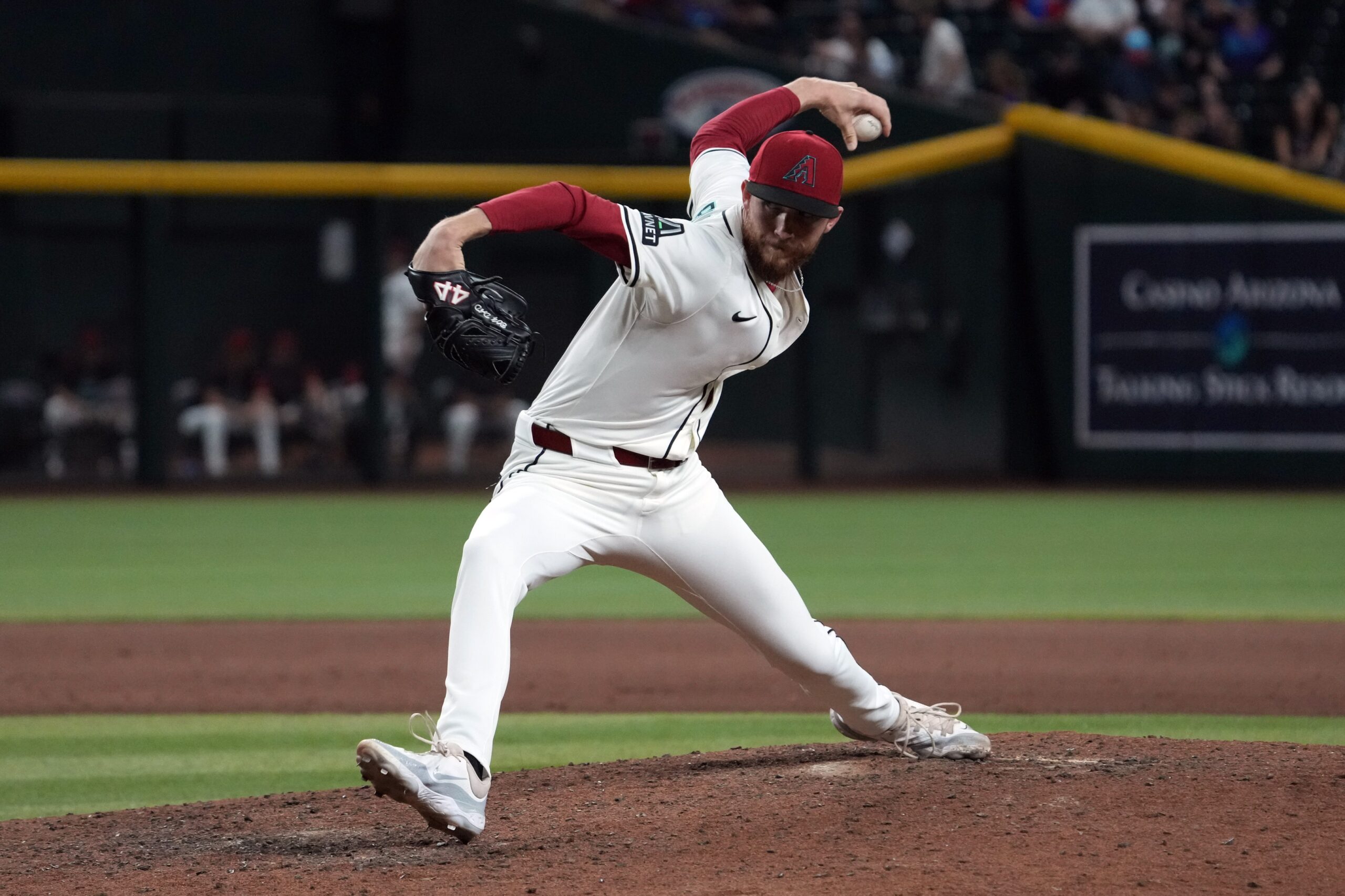 The San Diego Padres (≈62–50) visit Chase Field on Tuesday, August 5, 2025 to take on the Arizona Diamondbacks (≈53–59). Oddsmakers have the Padres as moderate road favorites (about –130 ML, –1.5 run line), with the total set at 9 runs, signaling expectations for controlled but productive action in a hitter-friendly park. San Diego vs Arizona AI Prediction: Free MLB Betting Insights for Aug 05. Credit USA TODAY/IMAGN