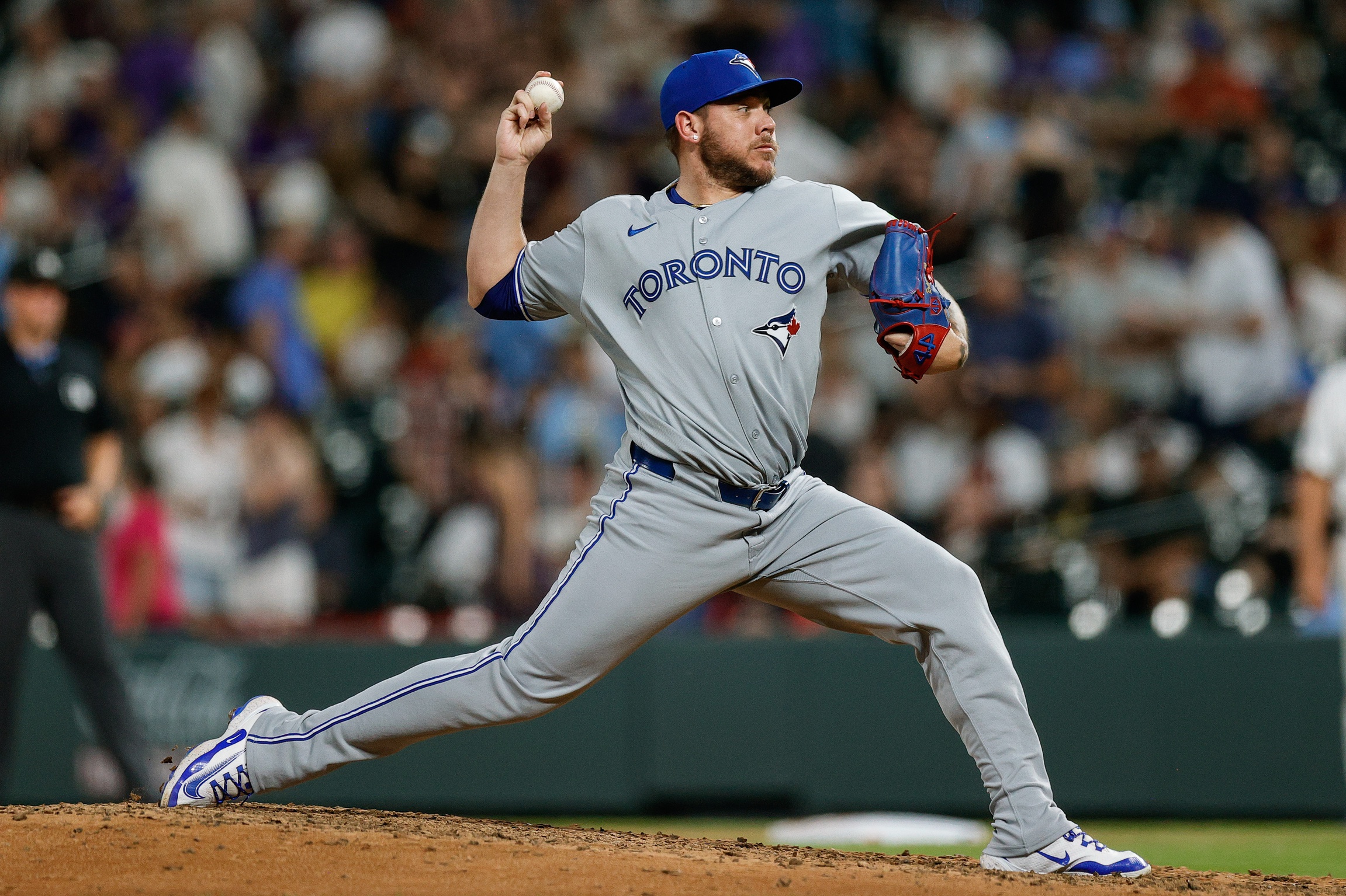 The Toronto Blue Jays head to Coors Field to face the struggling Colorado Rockies on August 6, 2025 at 3:10 PM ET. Toronto is heavily favored, with odds around –1.5 on the run line and moneyline pricing near –270, while totals are set near eight runs in what projects as another lopsided contest in favor of the Blue Jays. Toronto vs Colorado AI Prediction: Free MLB Betting Insights for Aug 06. Credit USA TODAY/IMAGN